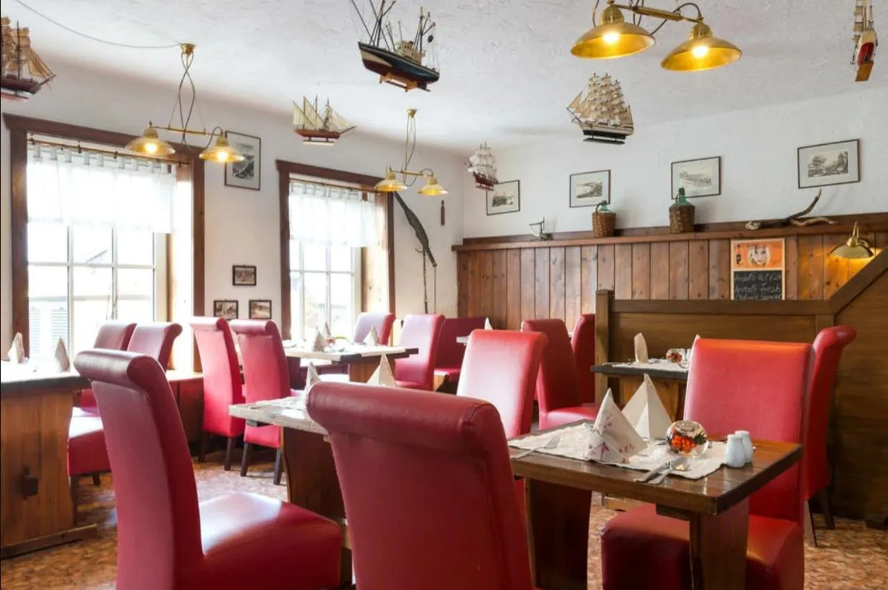 Restaurant/places to eat in Kurhotel Sassnitz