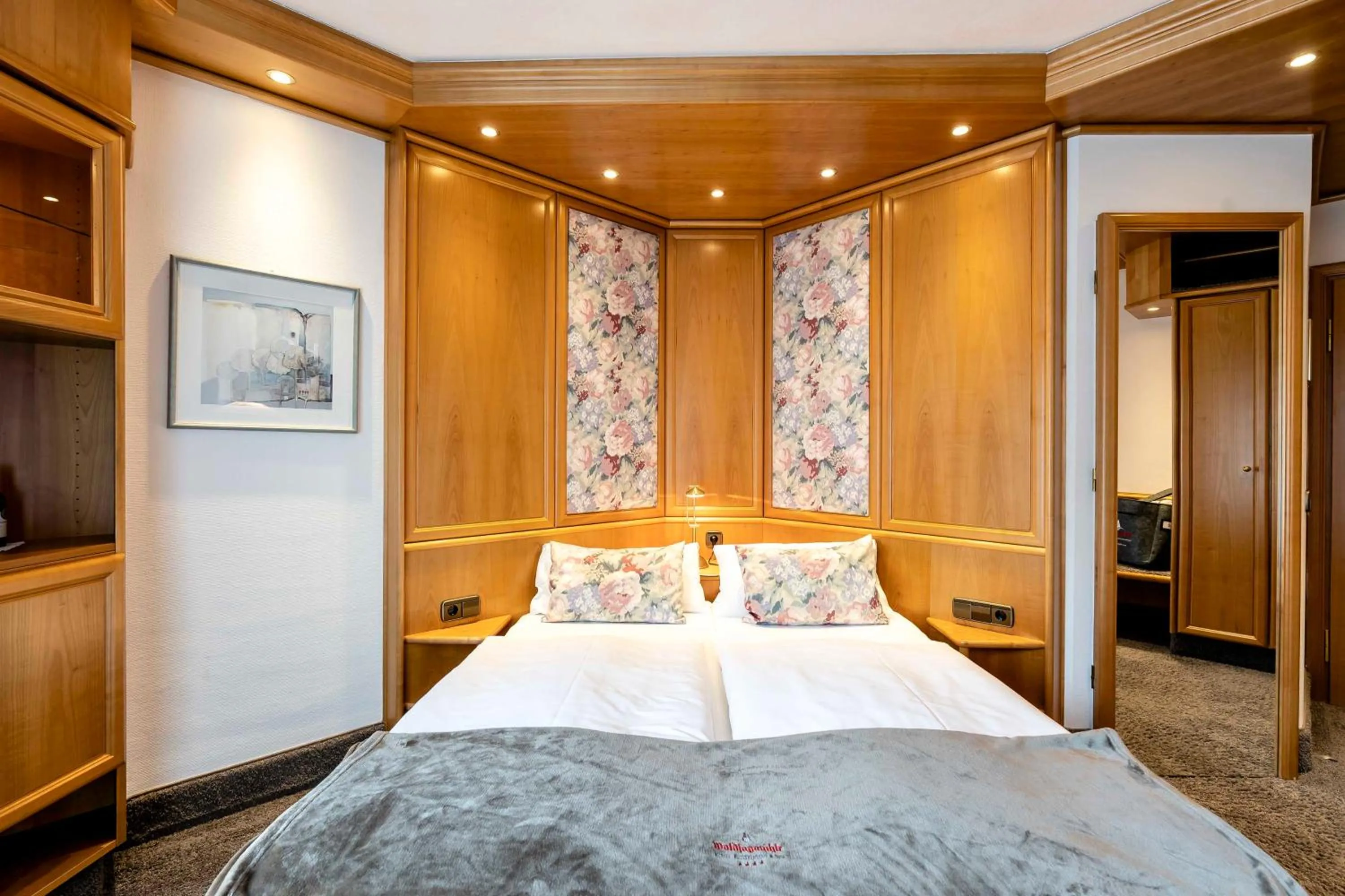 Bed in Hotel Restaurant Waldsägmühle