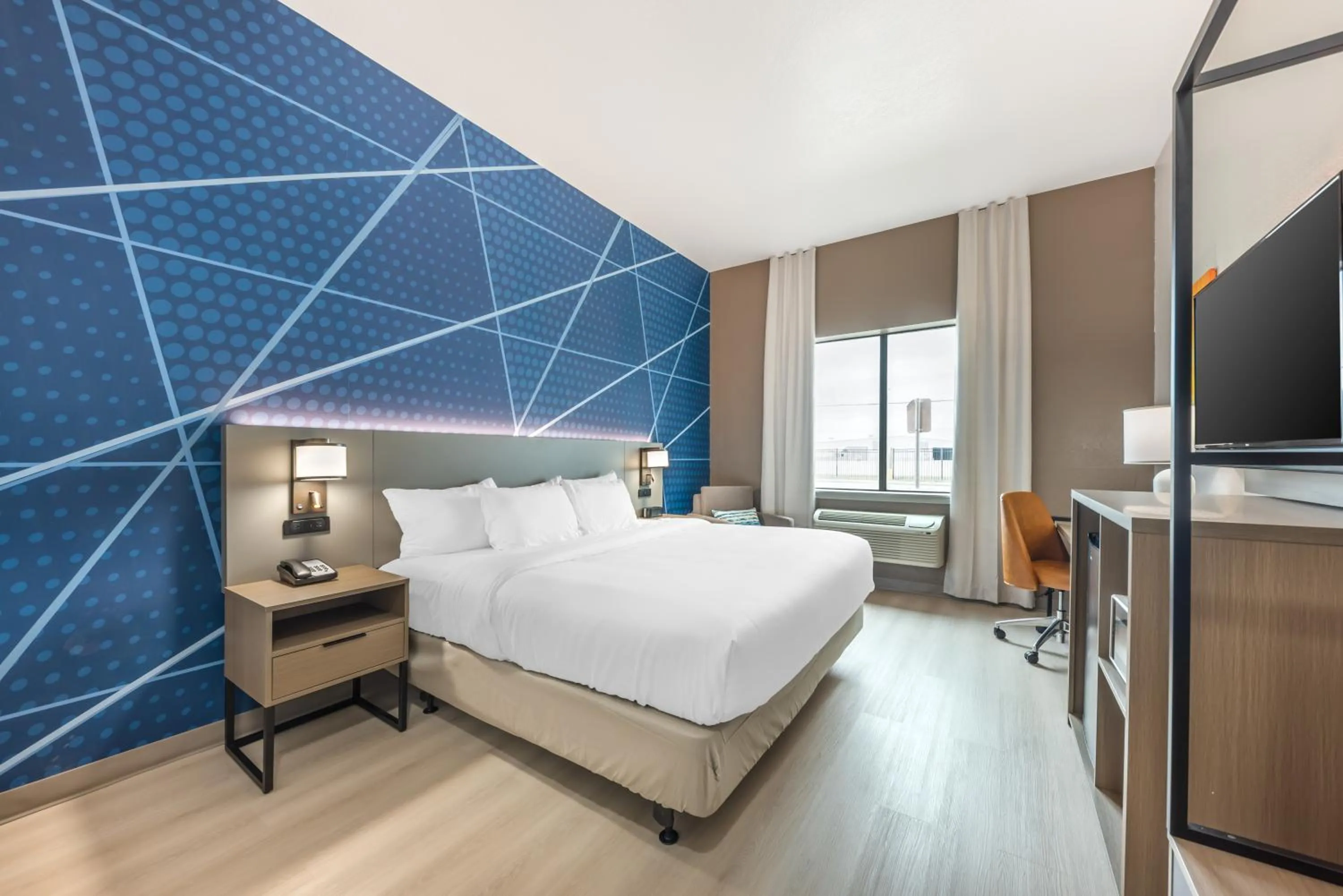 View (from property/room), Bed in Comfort Inn & Suites Belton Temple South I-35