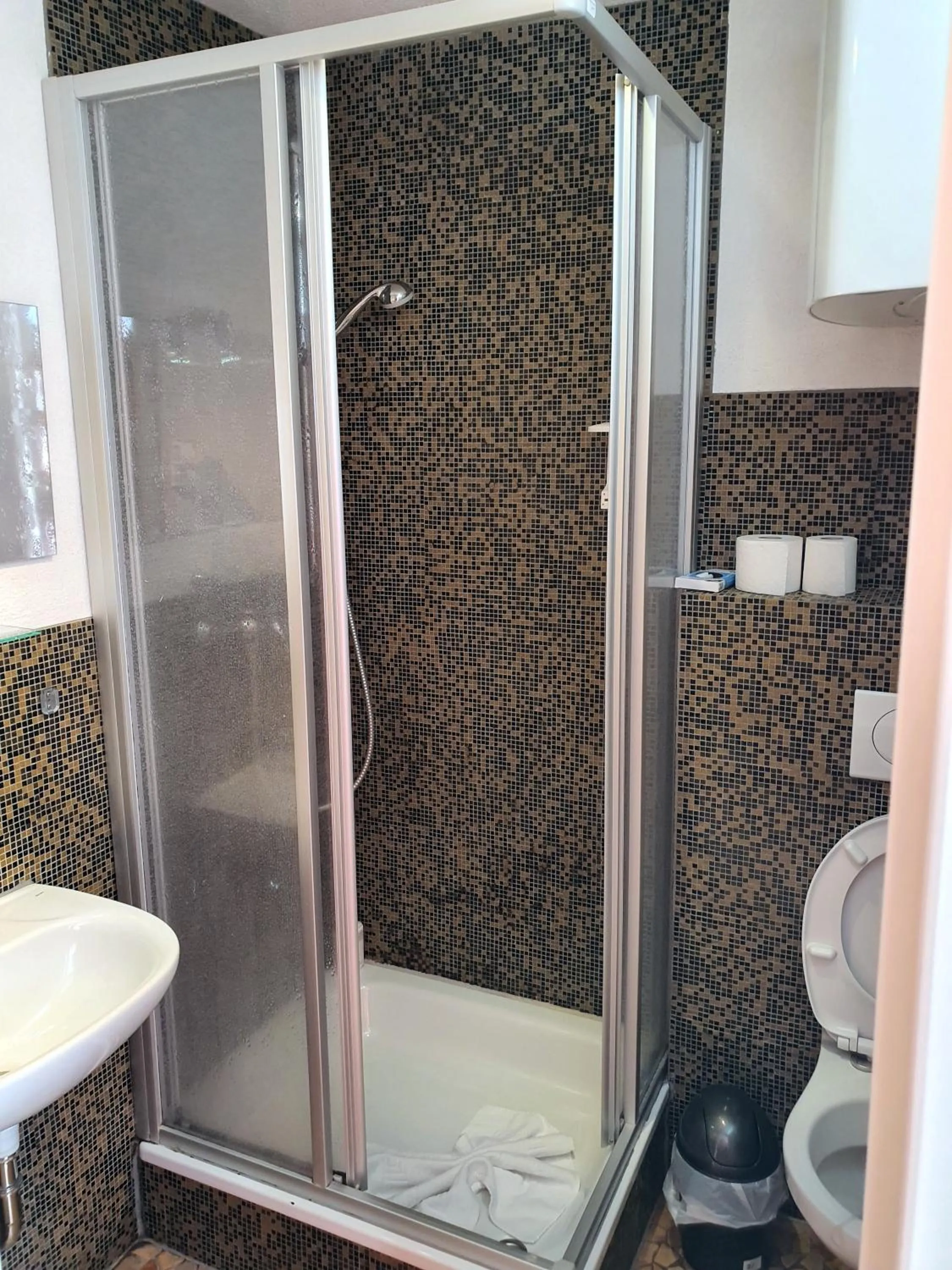 Bathroom in Gästehaus Parkblick