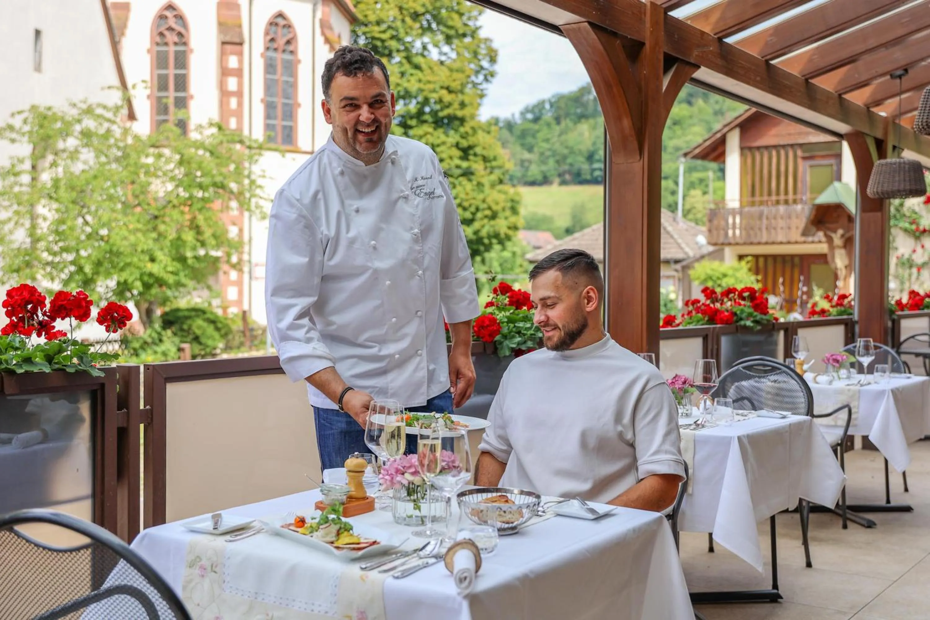 Restaurant/places to eat in Hotel-Gasthaus Goldener Engel