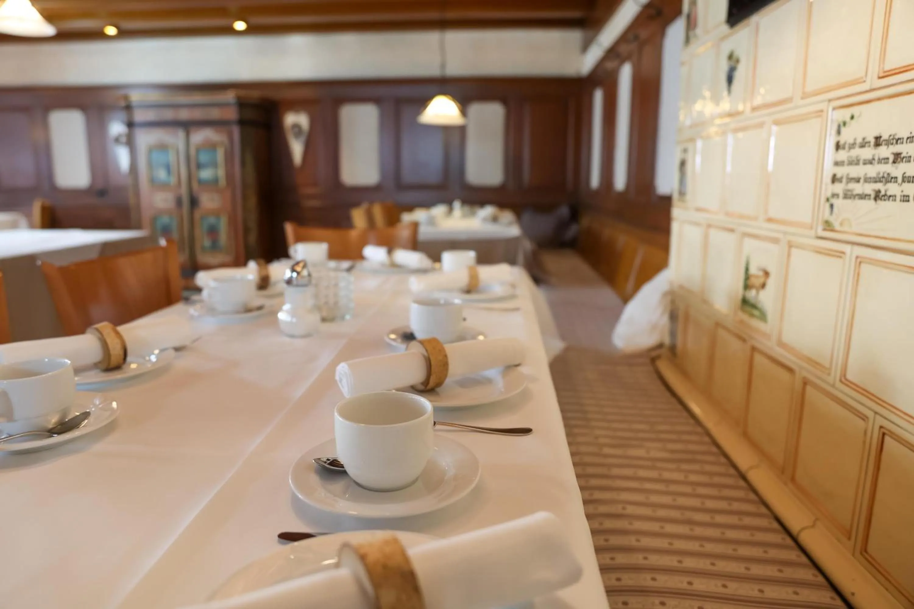 Restaurant/places to eat in Hotel-Gasthaus Goldener Engel