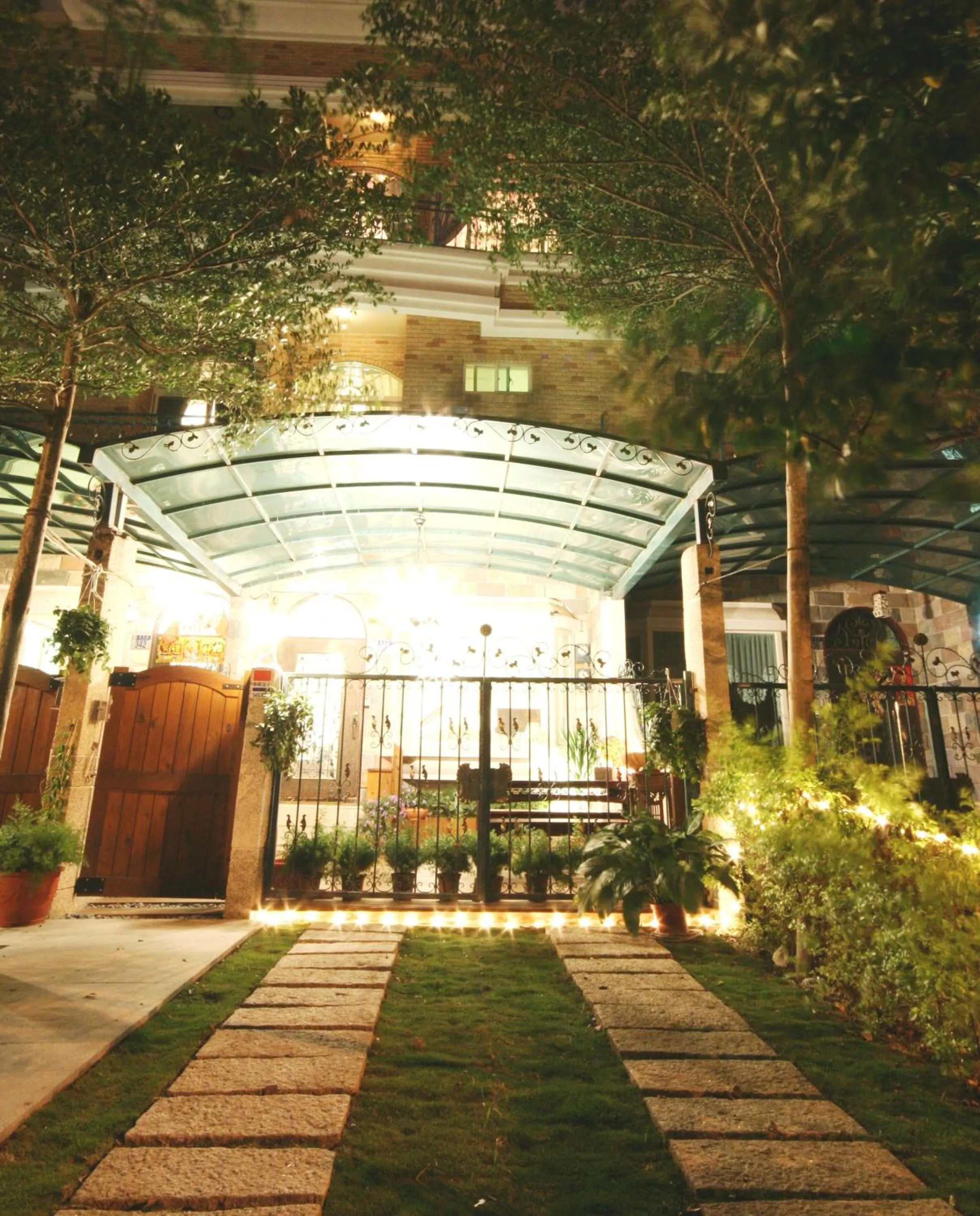 Property building in Hualien Lidu House