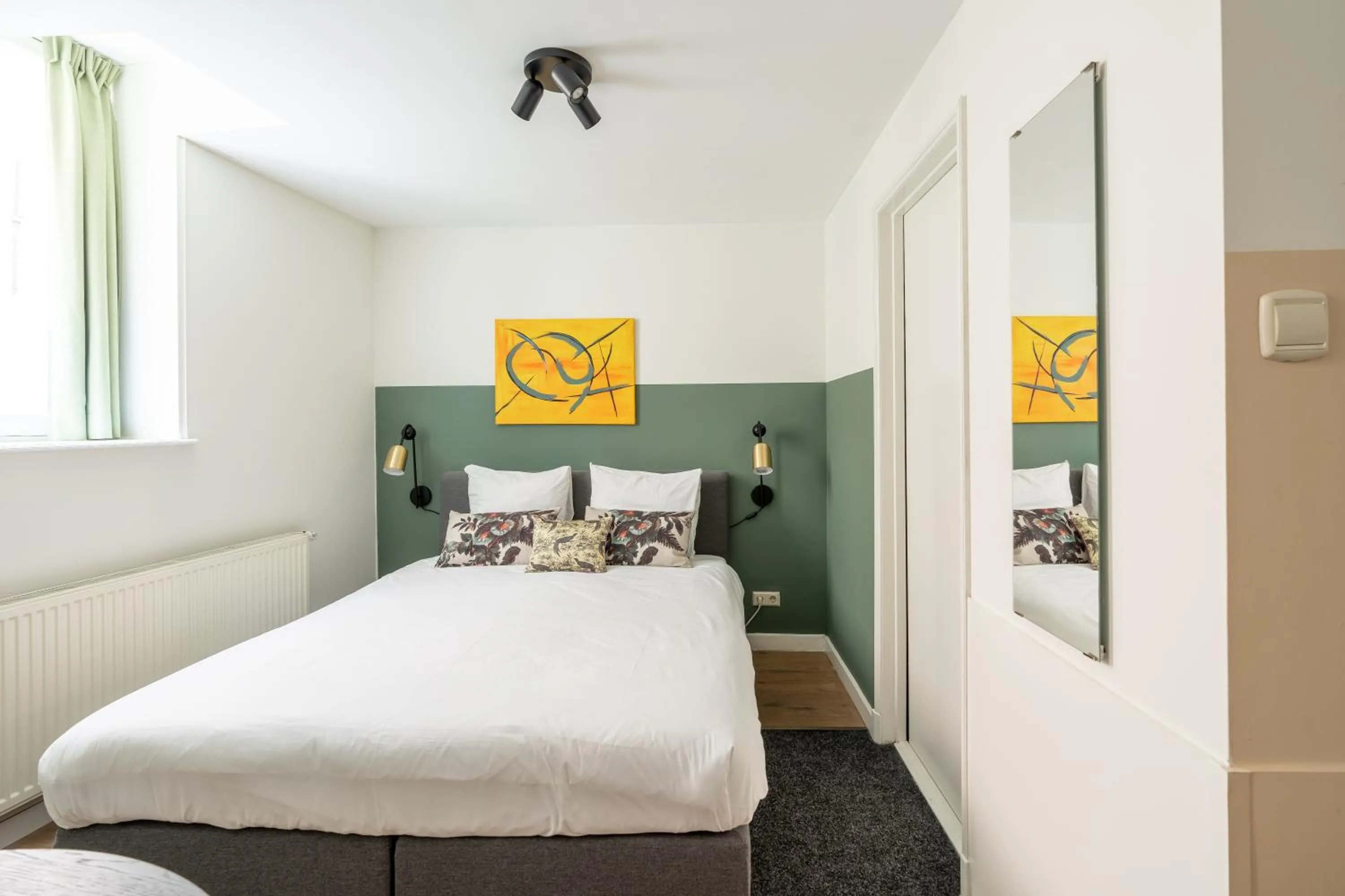 Bed in Amsterdam Dockside Flats