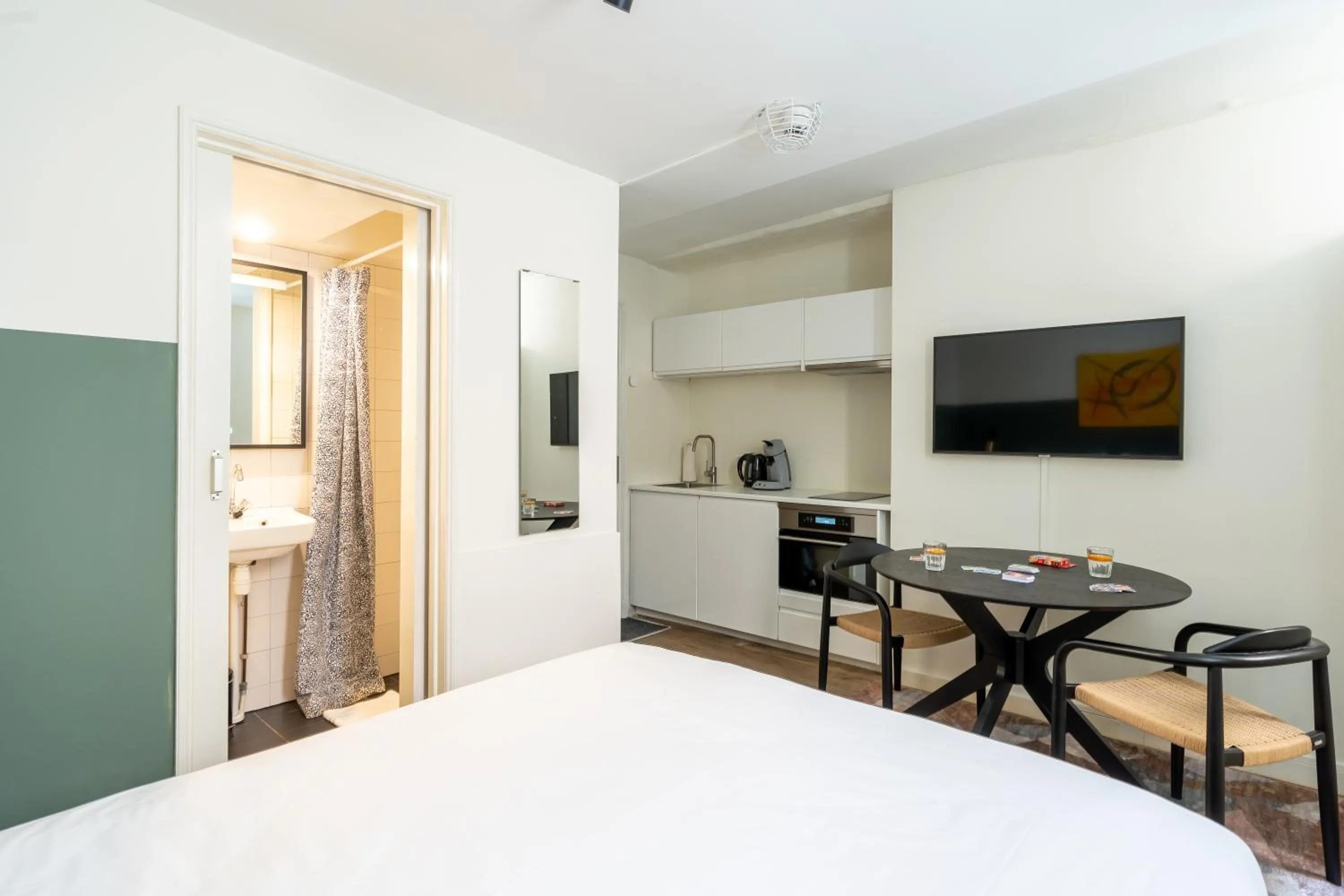 Bed in Amsterdam Dockside Flats