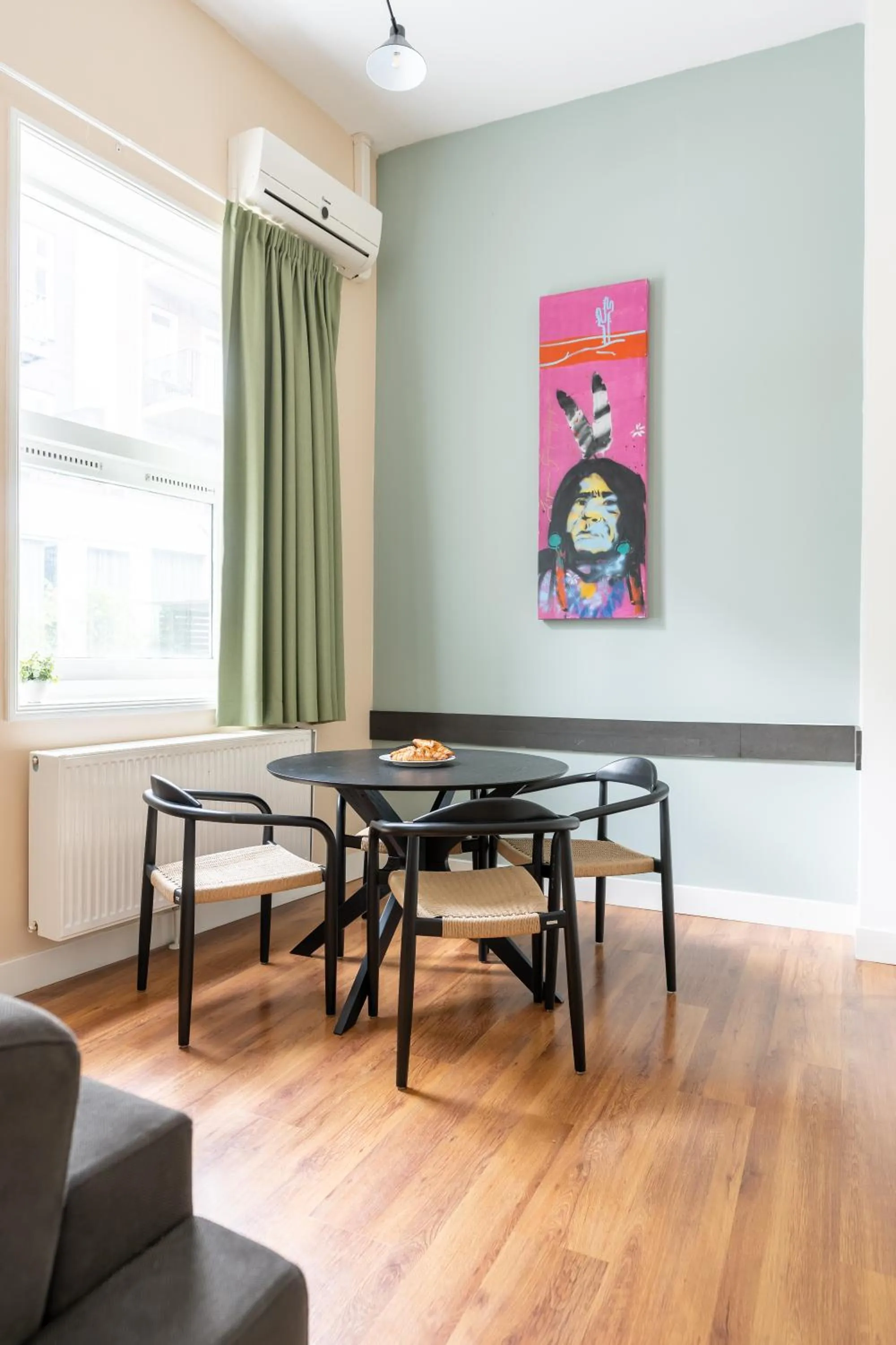 Dining area in Amsterdam Dockside Flats