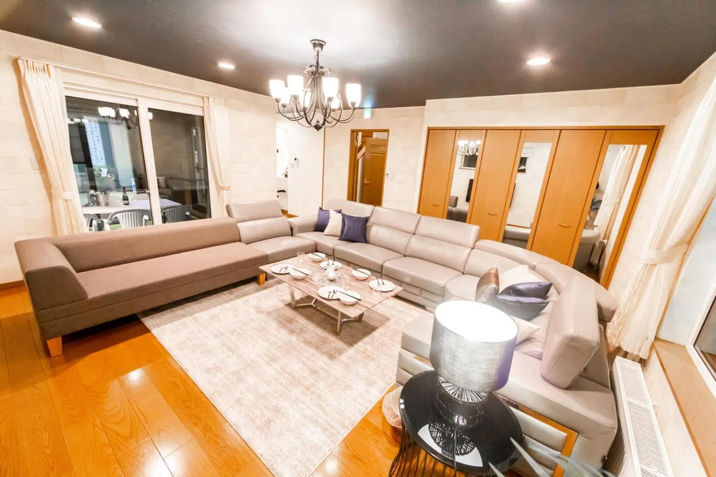 Living room in THE WORLDWIDE HOUSE