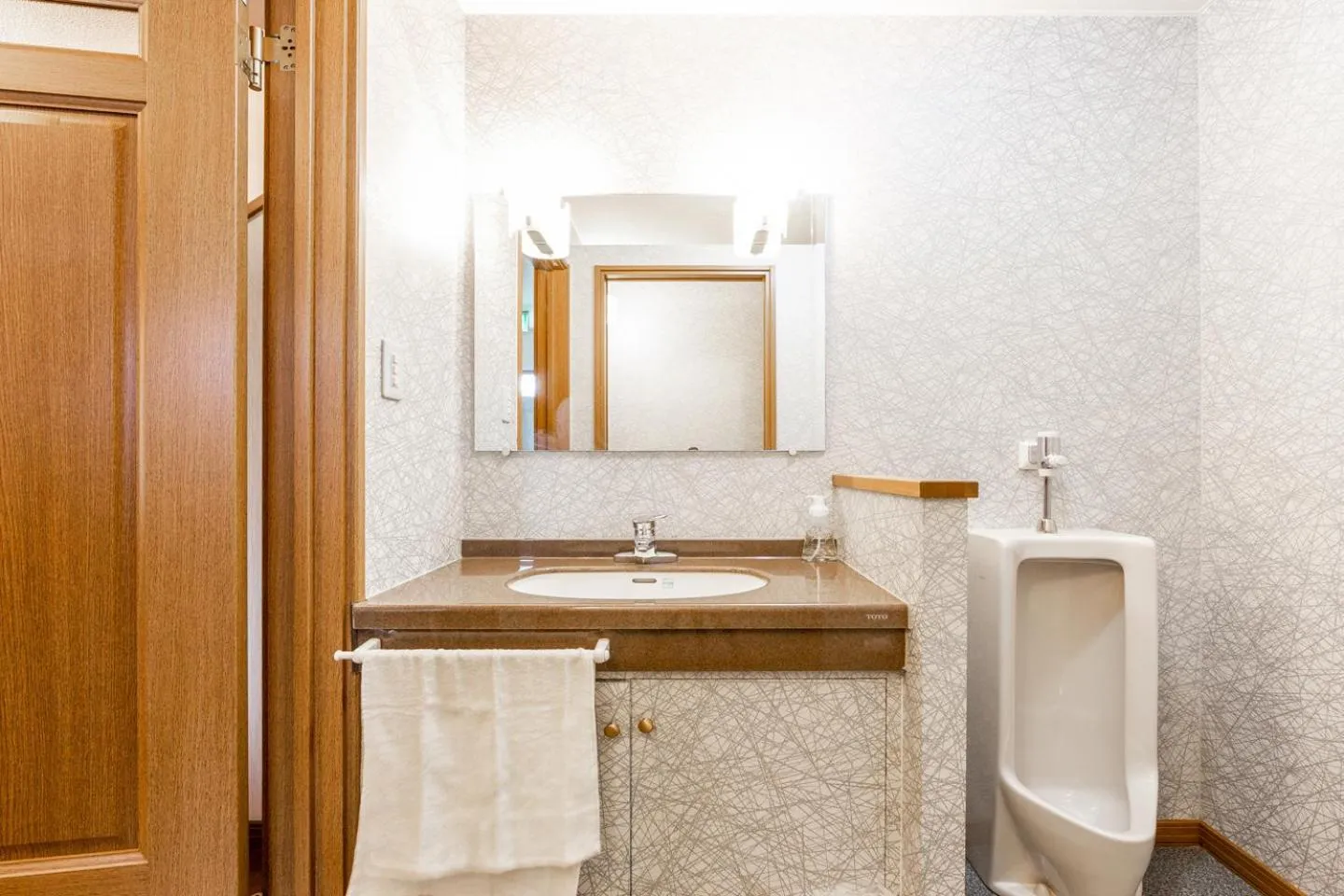 Bathroom in THE WORLDWIDE HOUSE