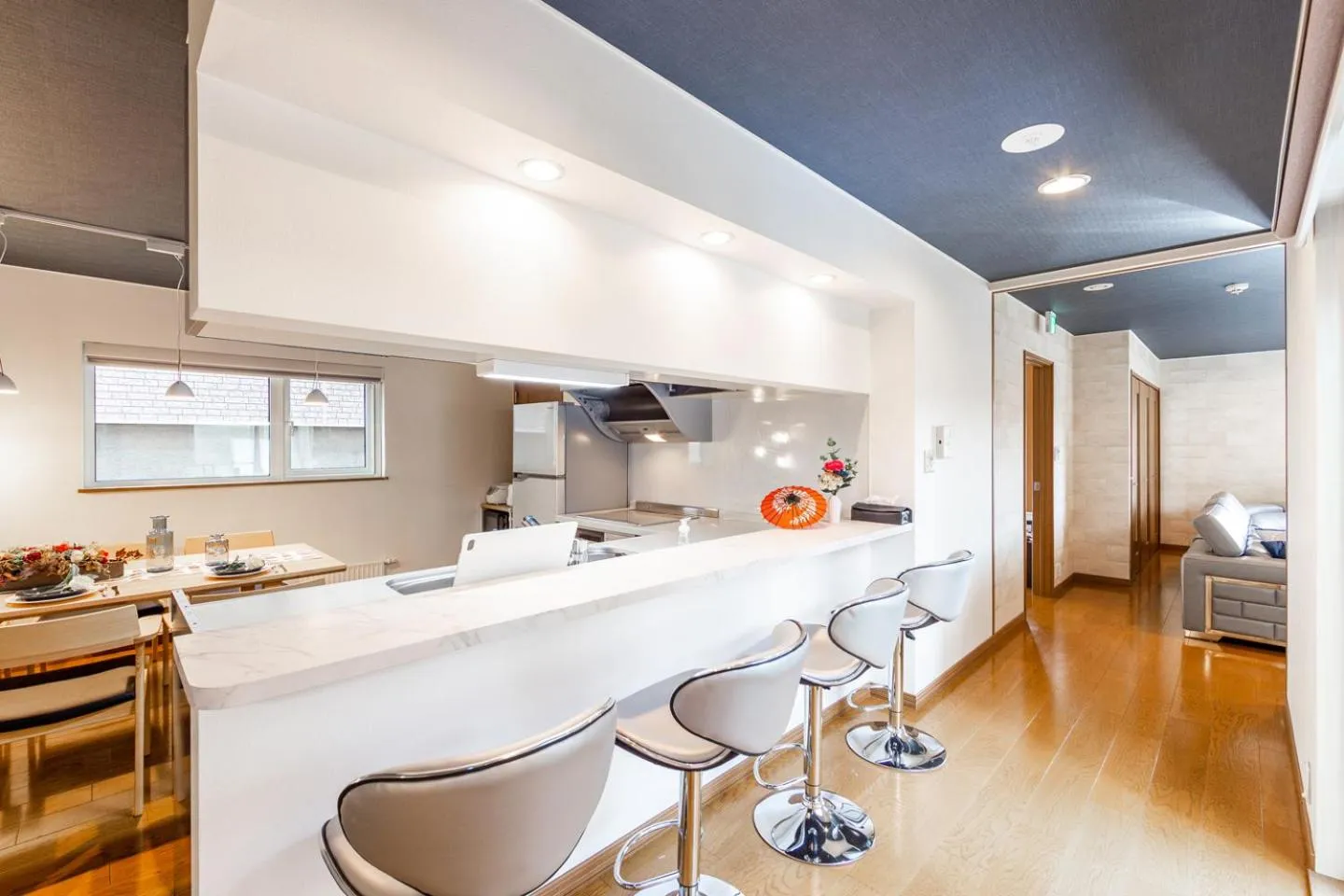 Dining area in THE WORLDWIDE HOUSE