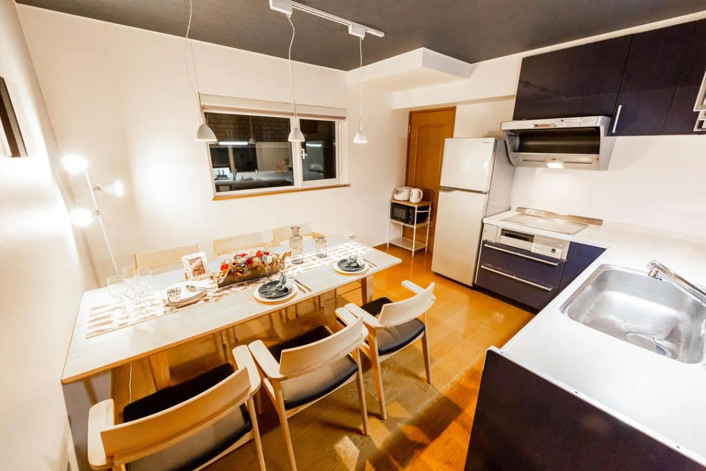 Dining area in THE WORLDWIDE HOUSE