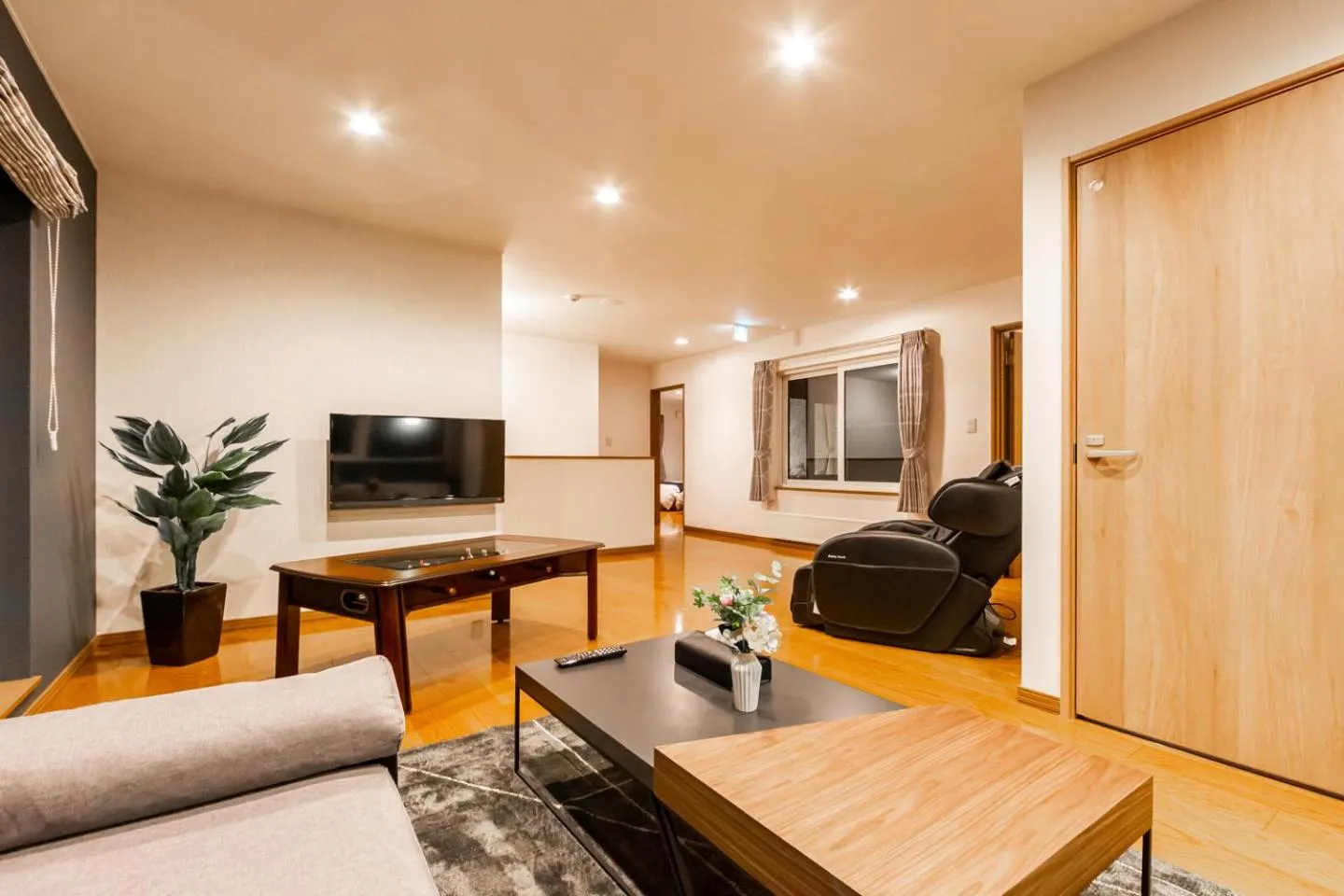 Living room in THE WORLDWIDE HOUSE