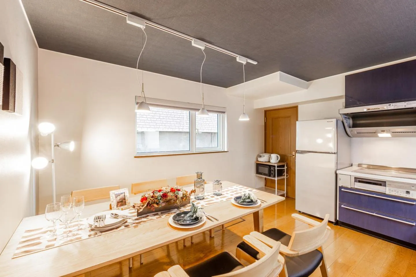 Dining area in THE WORLDWIDE HOUSE