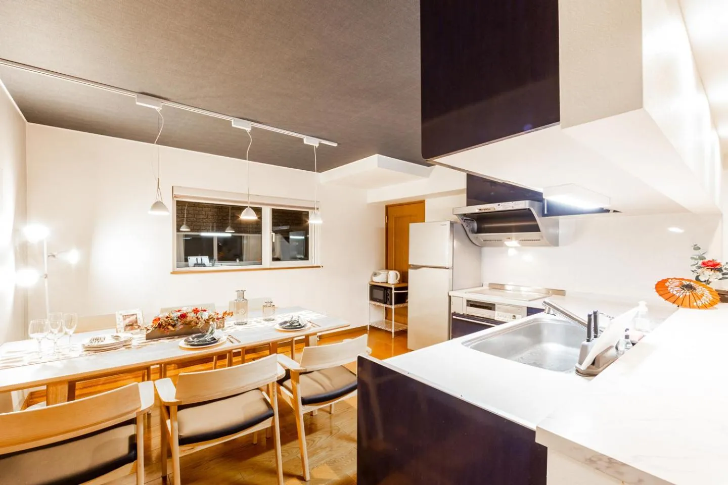 kitchen in THE WORLDWIDE HOUSE