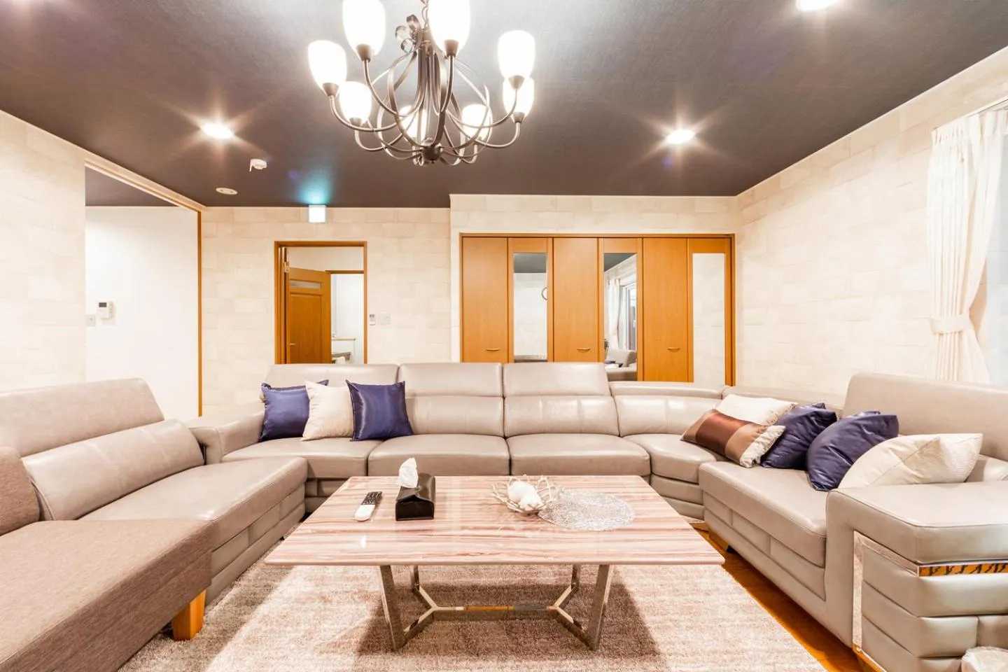 Living room in THE WORLDWIDE HOUSE