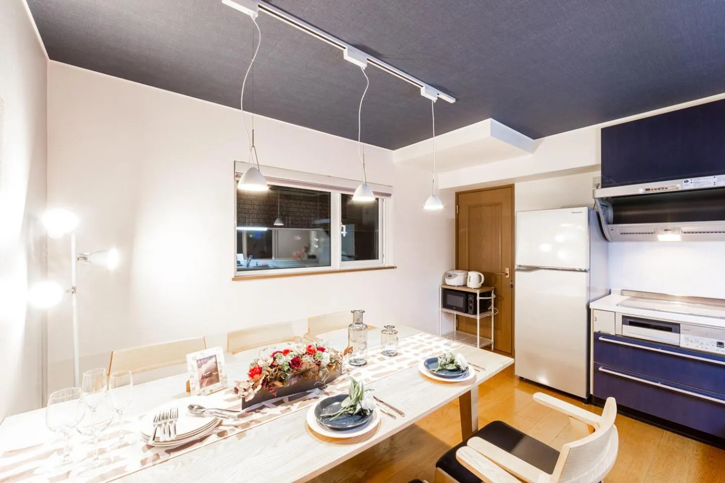 Dining area in THE WORLDWIDE HOUSE