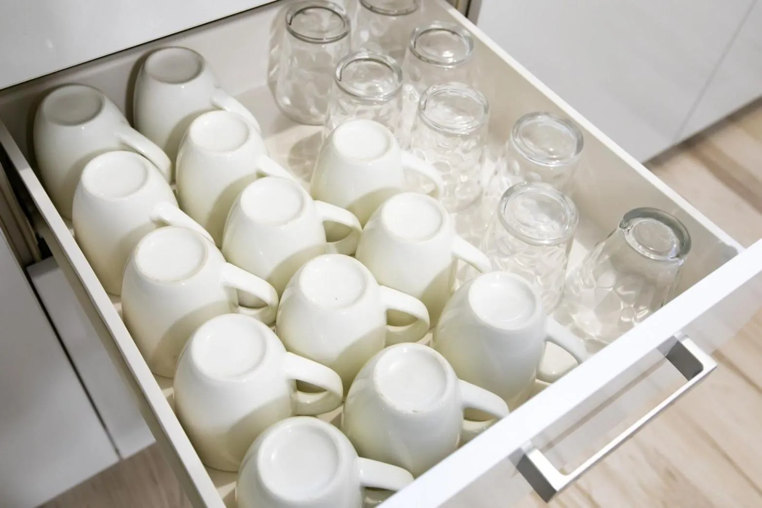 kitchen in THE SUNLIGHT