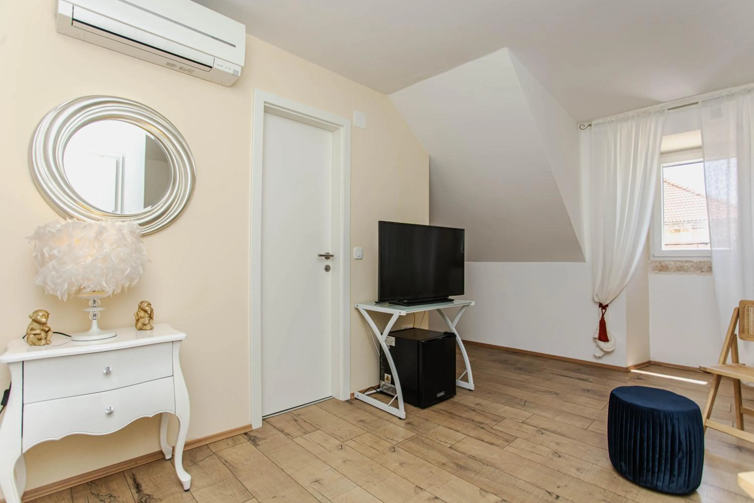 TV and multimedia in Guesthouse Mimbelli