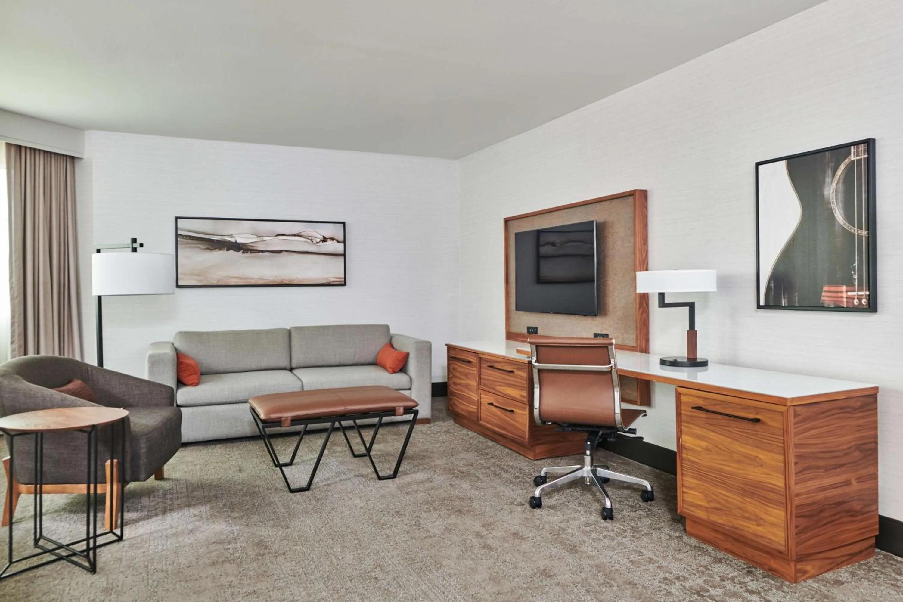 Bedroom in Doubletree By Hilton Fullerton