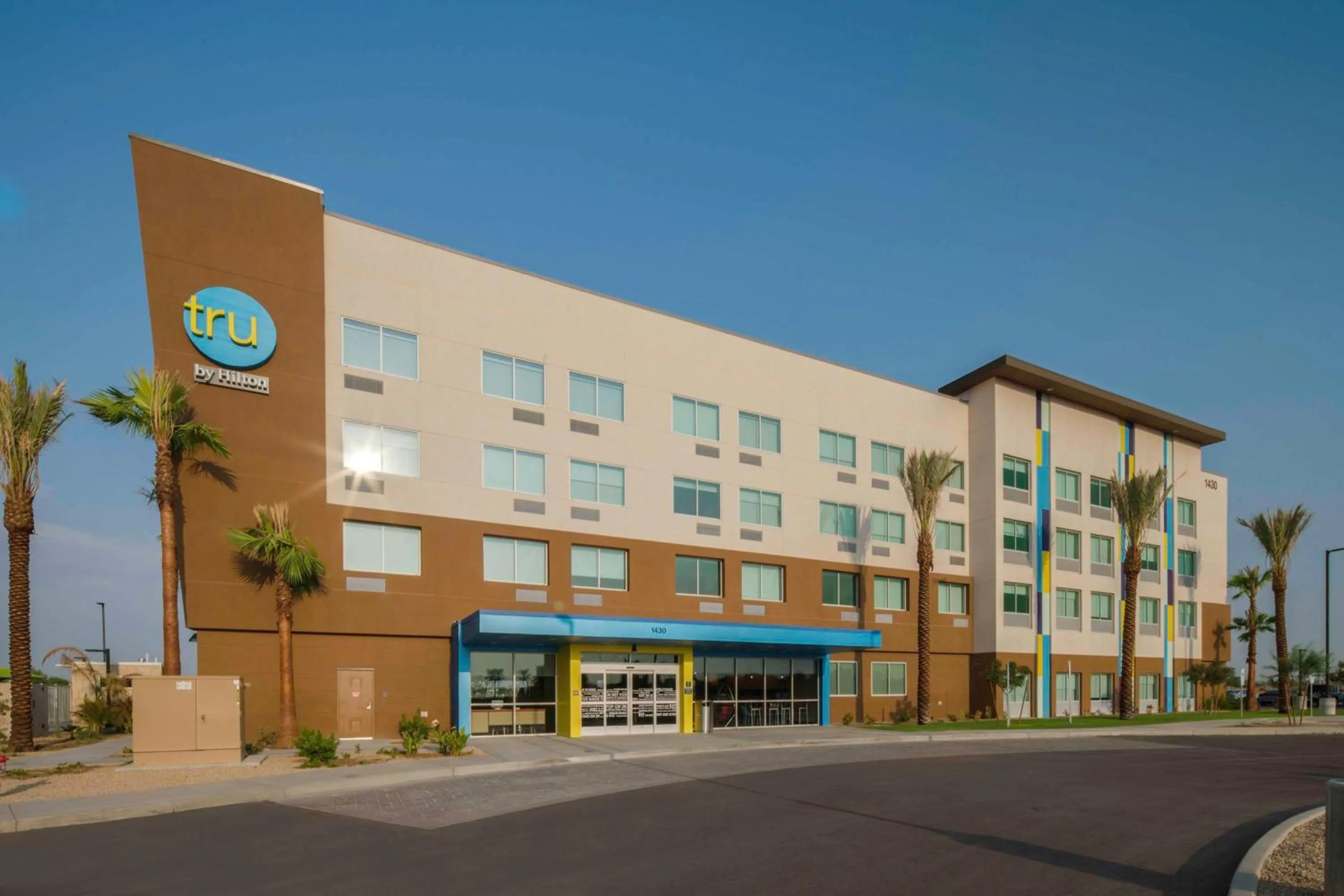 Property building in Tru By Hilton Goodyear Phoenix West, Az