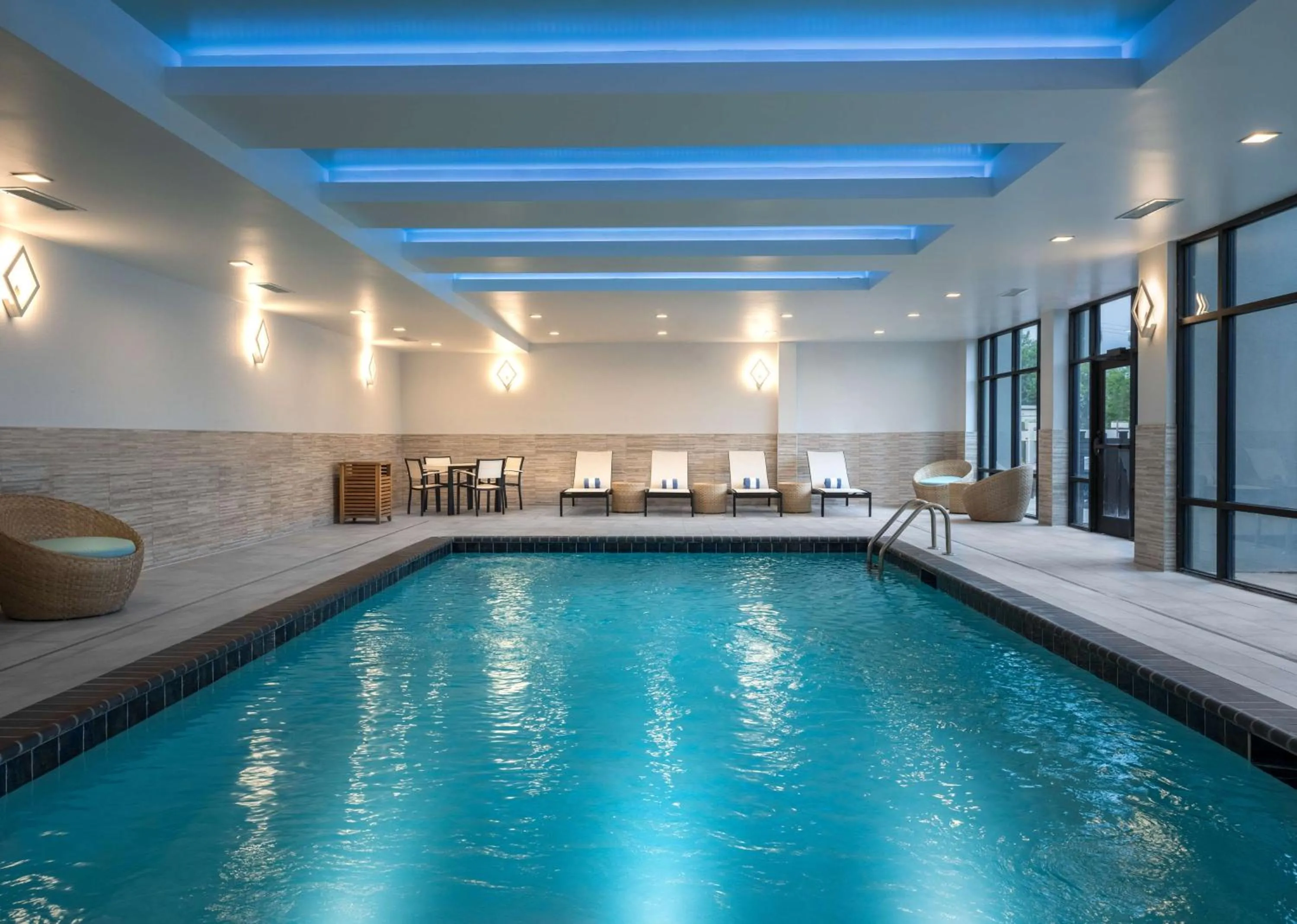 Pool view in Homewood Suites By Hilton Jackson Fondren Medical District