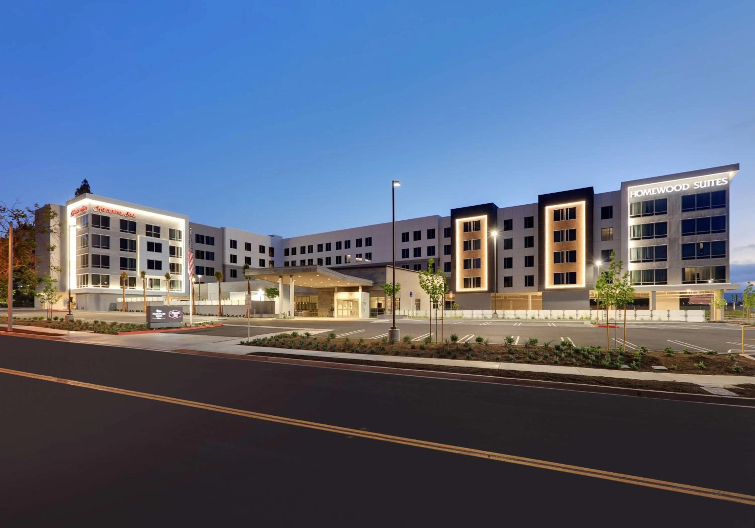 Property building in Homewood Suites By Hilton Irvine Spectrum Lake Forest