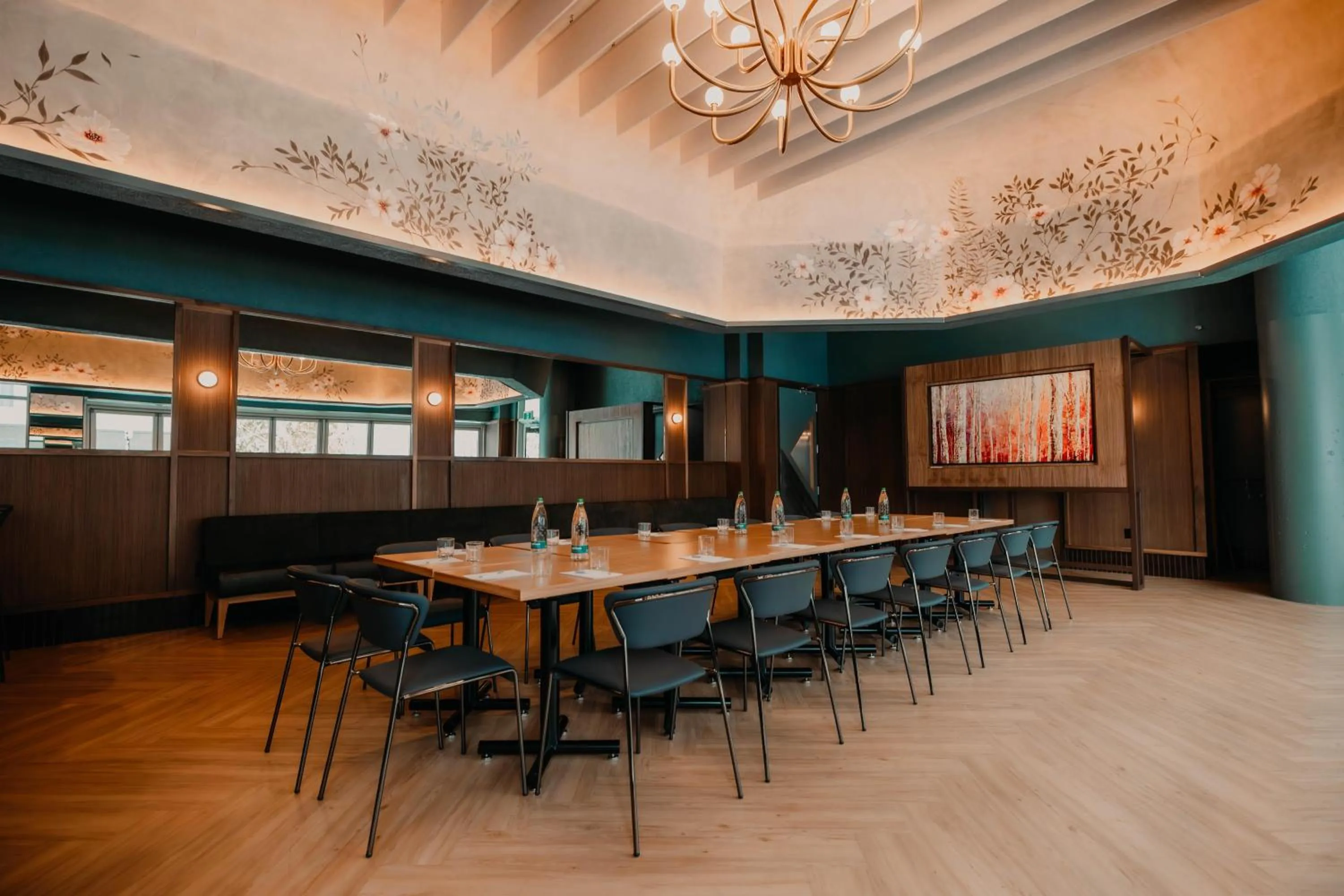 Meeting/conference room in Hilton Garden Inn Montreal Midtown, Quebec, Canada