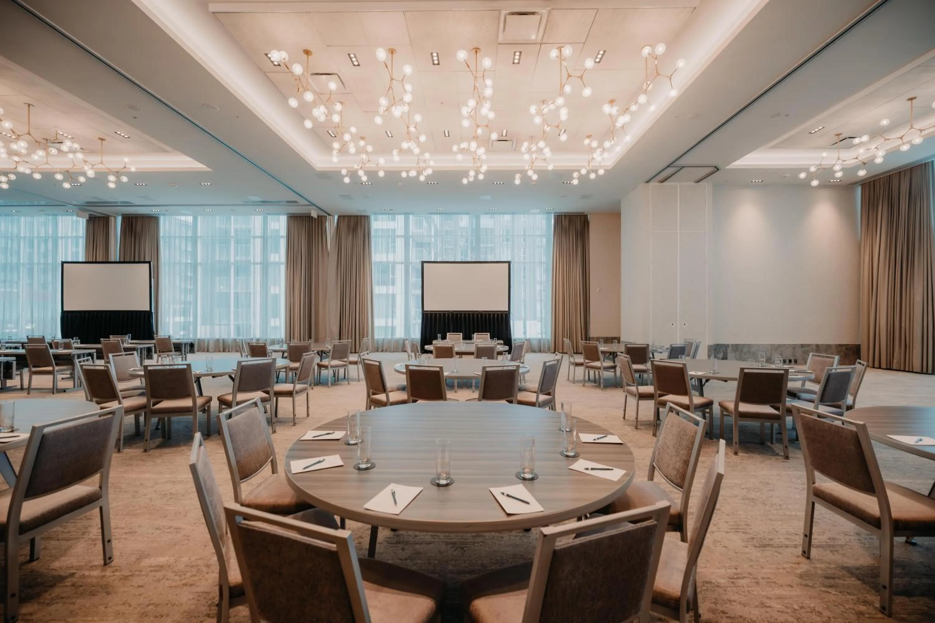 Meeting/conference room in Homewood Suites By Hilton Montreal Midtown