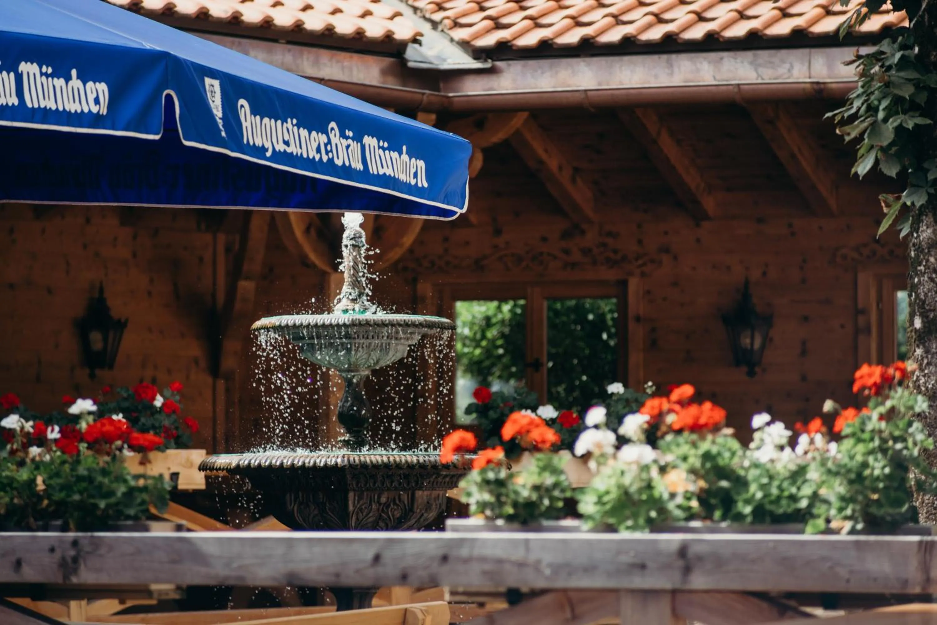 Property building in Tegernseer Hof