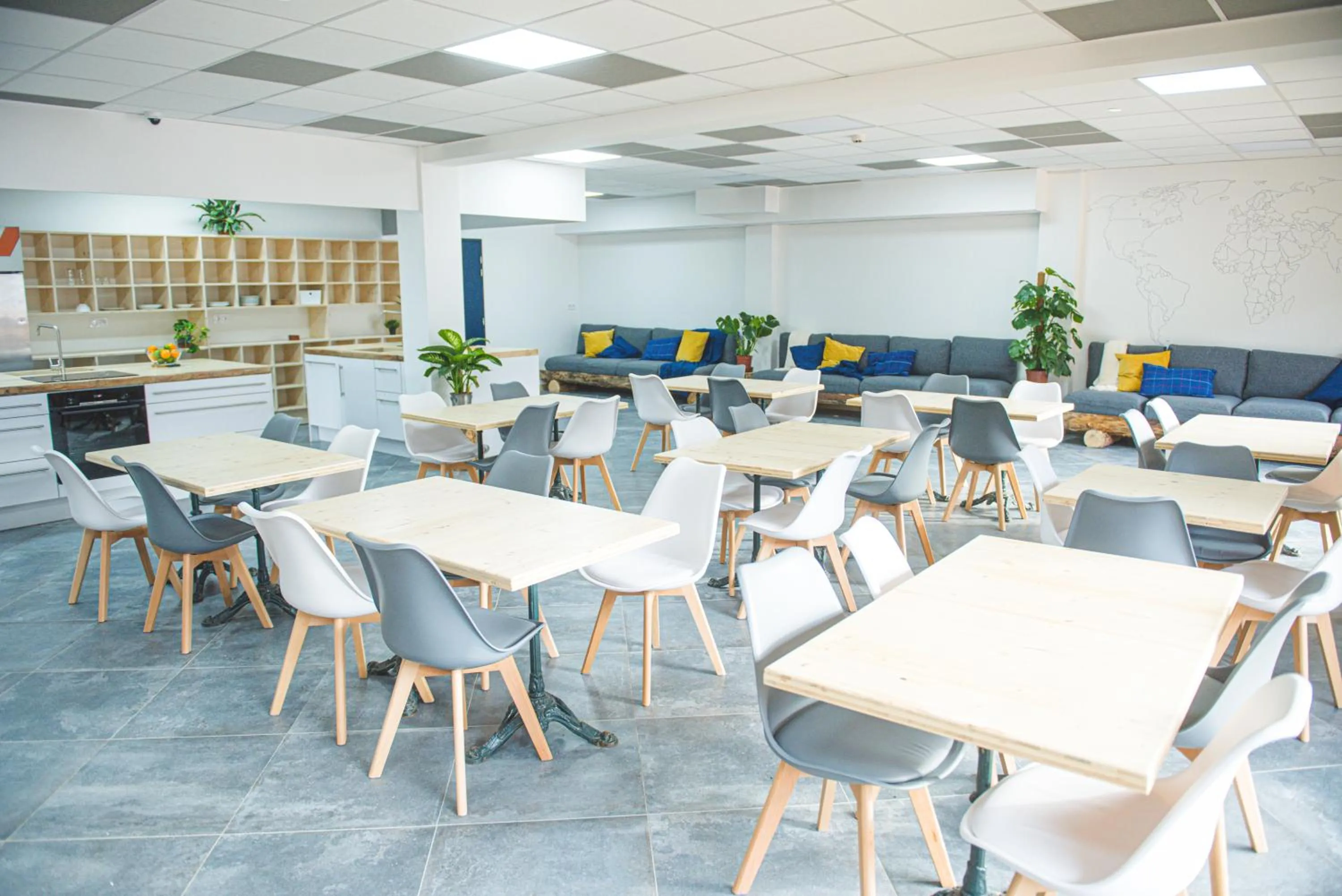 Restaurant/places to eat in BodyGo Hostel