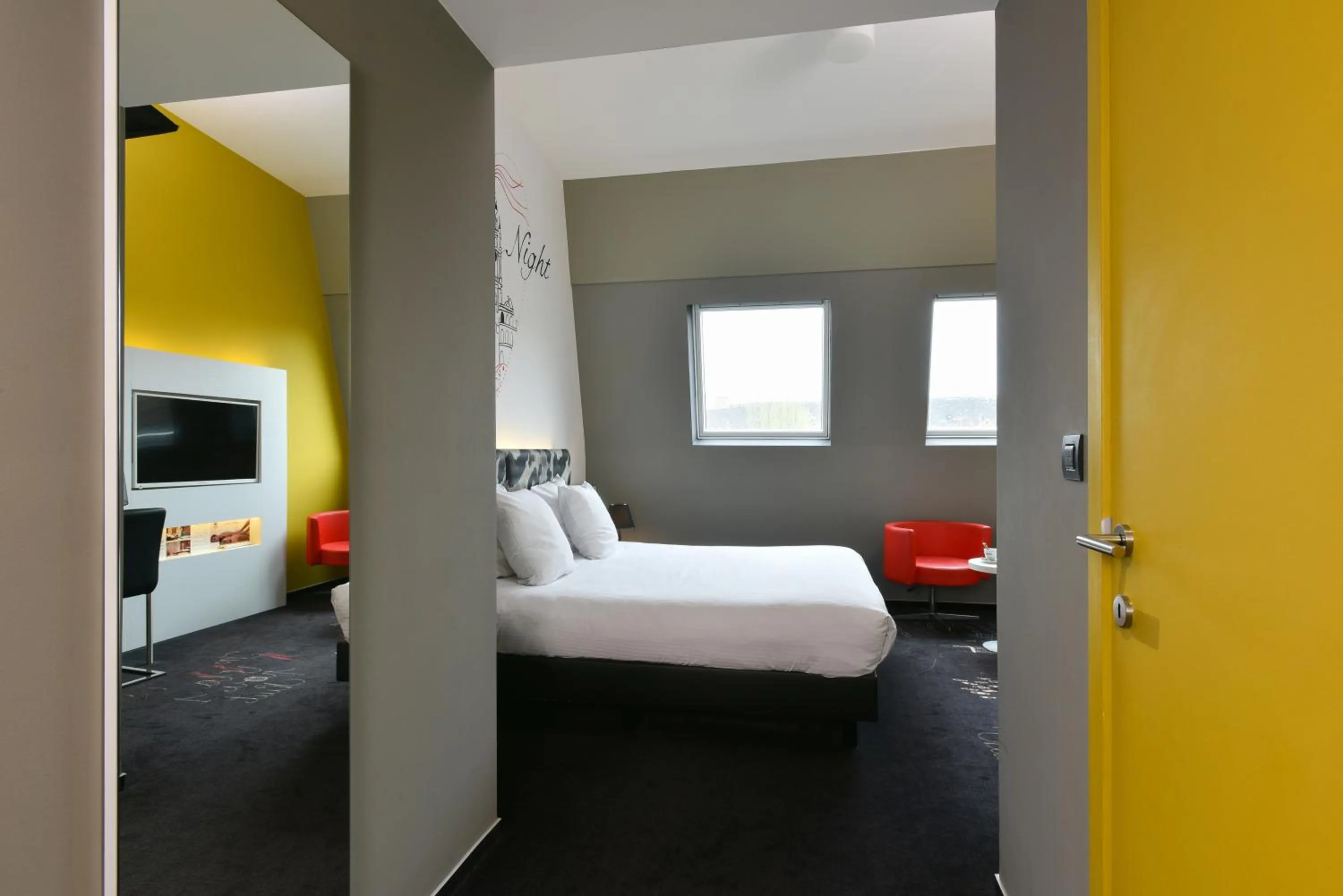 Bed in Martin's Dream Hotel