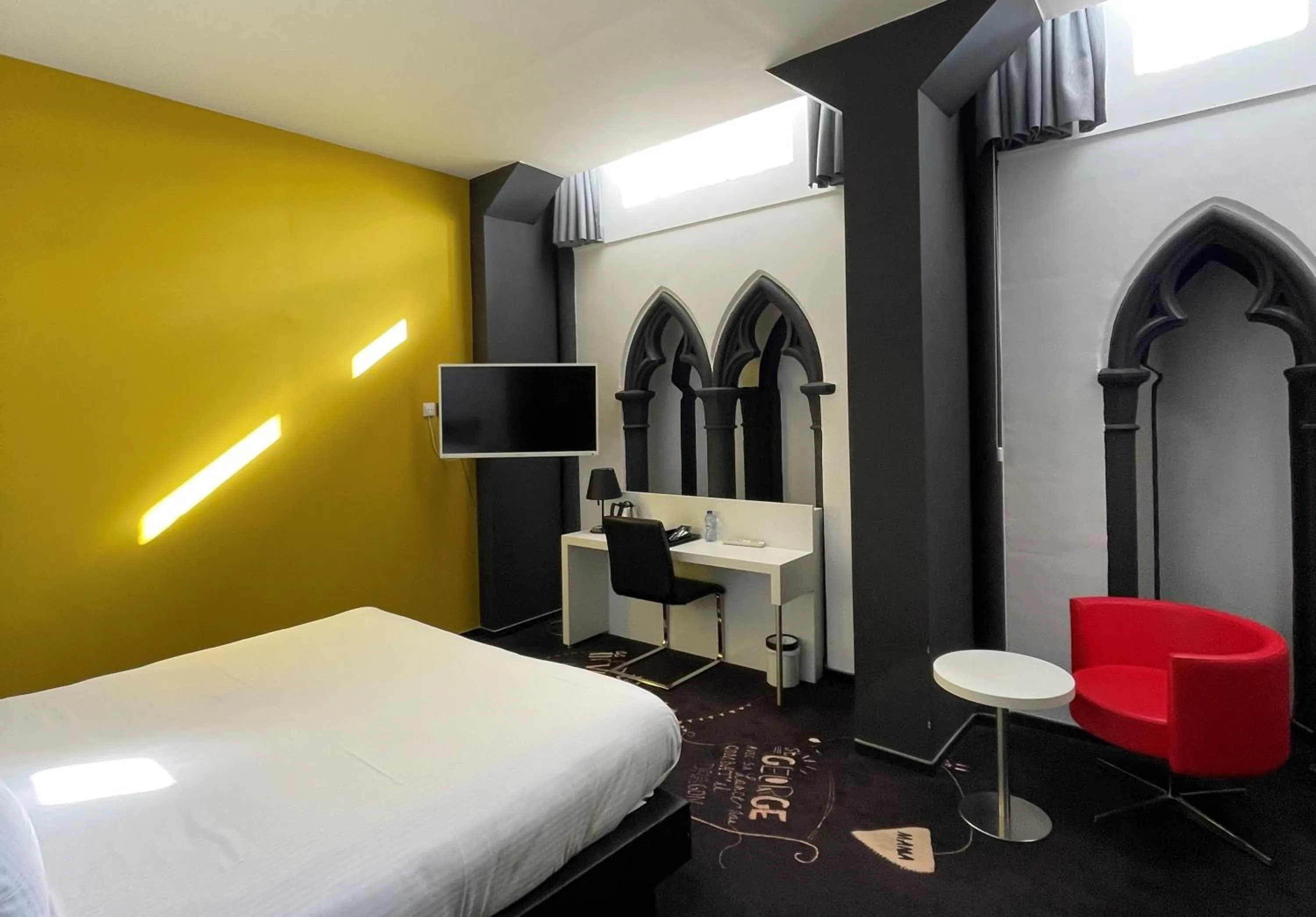 Decorative detail, Bed in Martin's Dream Hotel