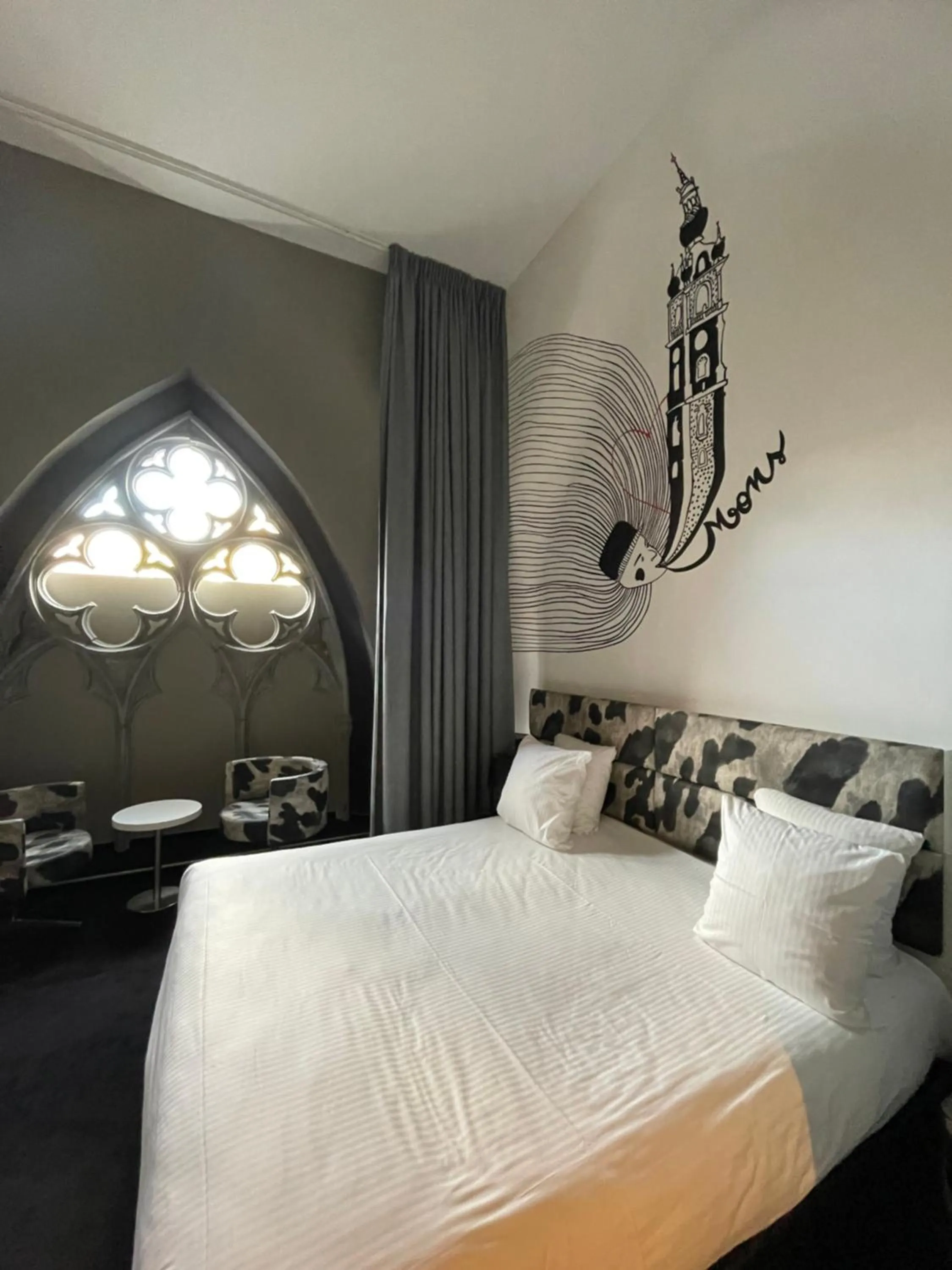 Bed in Martin's Dream Hotel