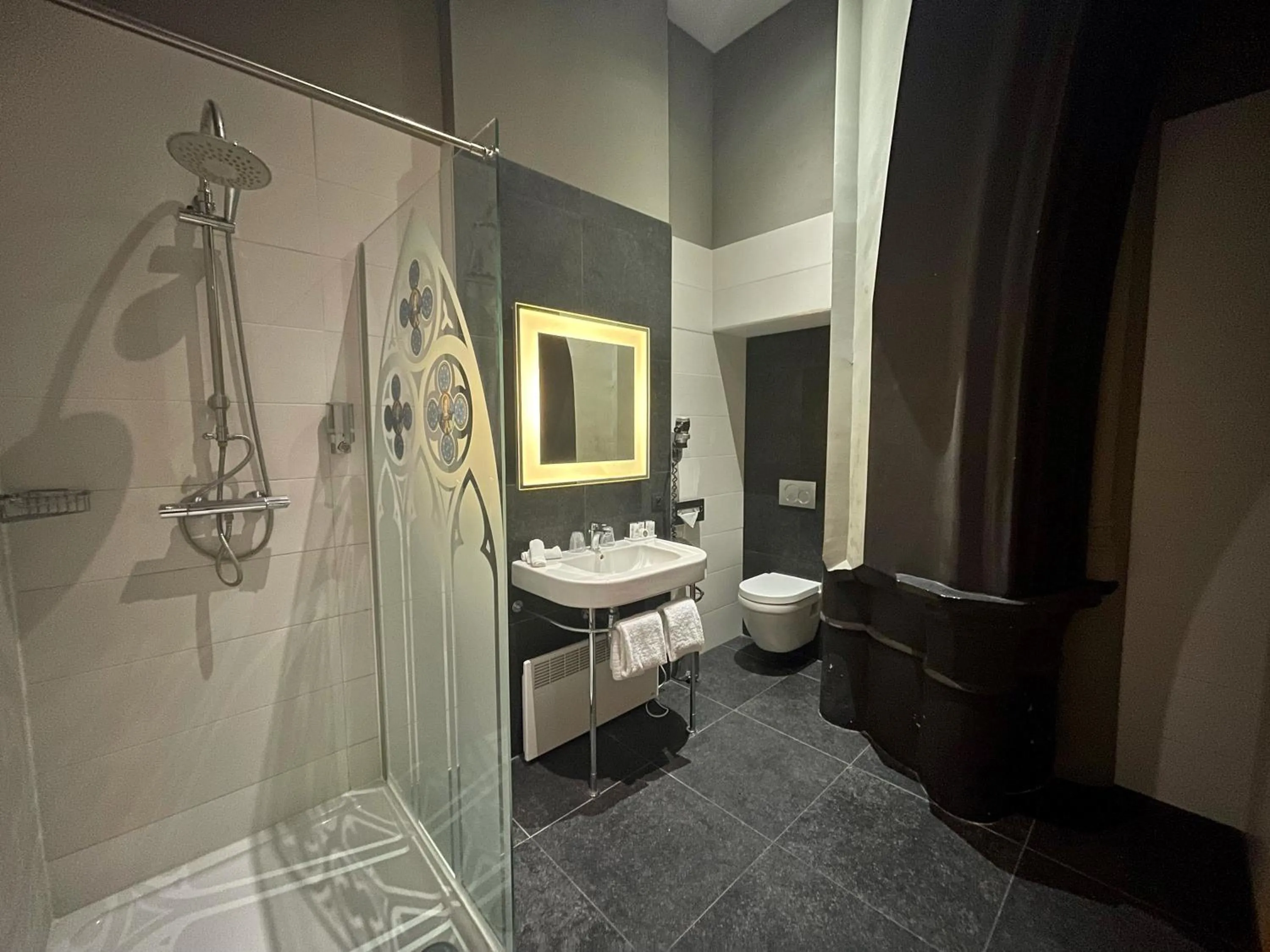 Bathroom in Martin's Dream Hotel