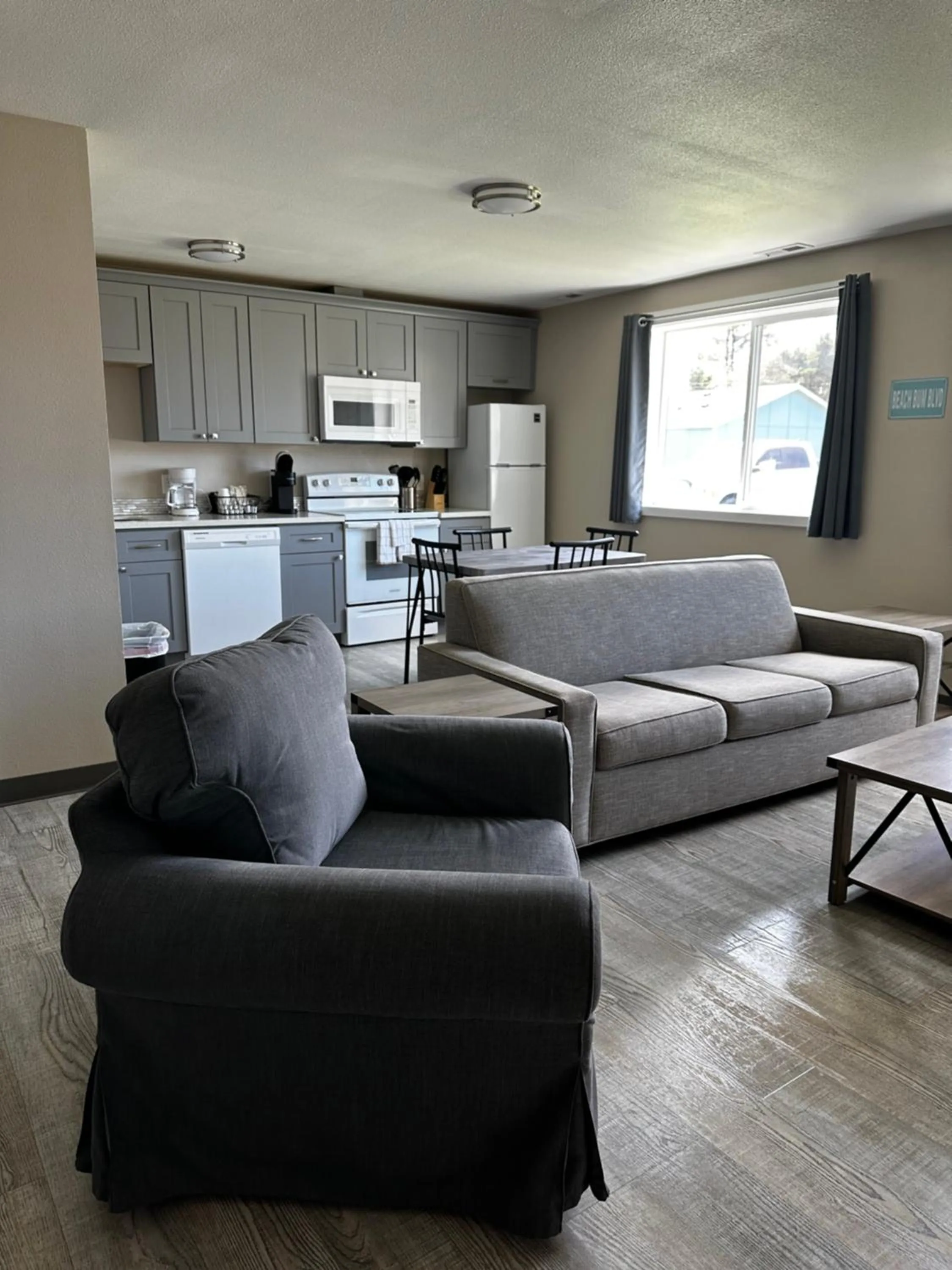 Kitchen or kitchenette in Coastal Inn and Suites