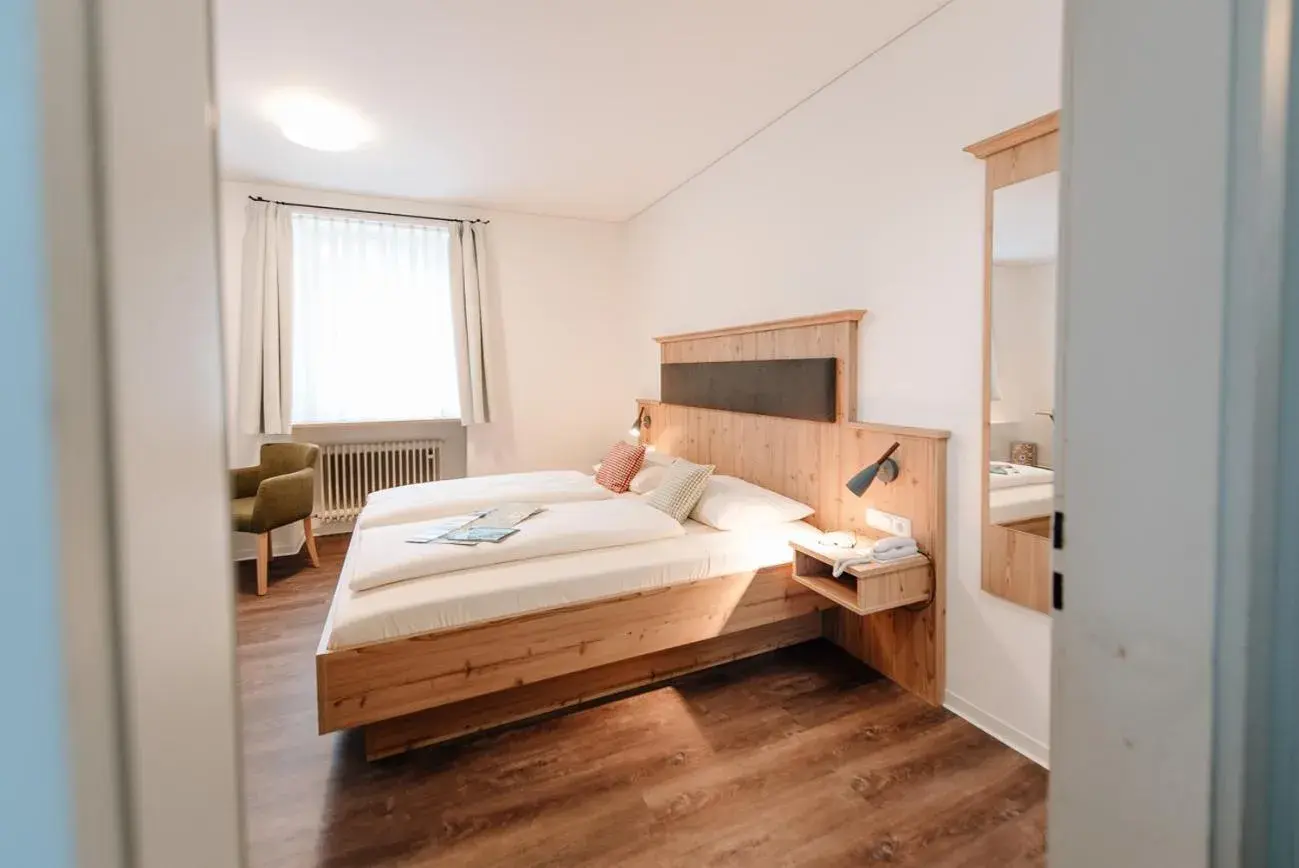 Double Room in Löwen Hotel & Restaurant Double Room in Löwen Hotel & Restaurant