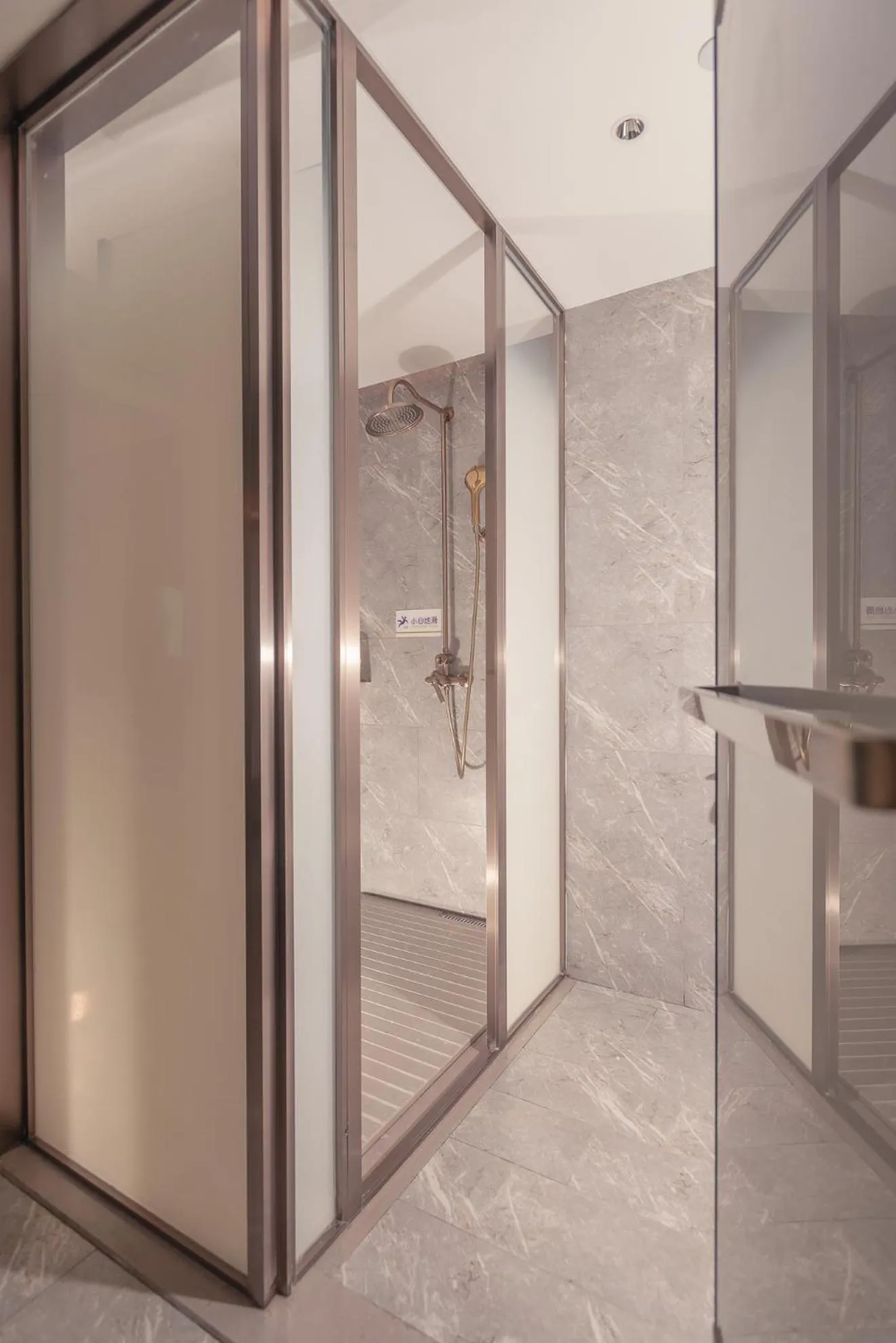 Standard Twin Room - single occupancy in Mercure Hotel Hangzhou East Railway Station