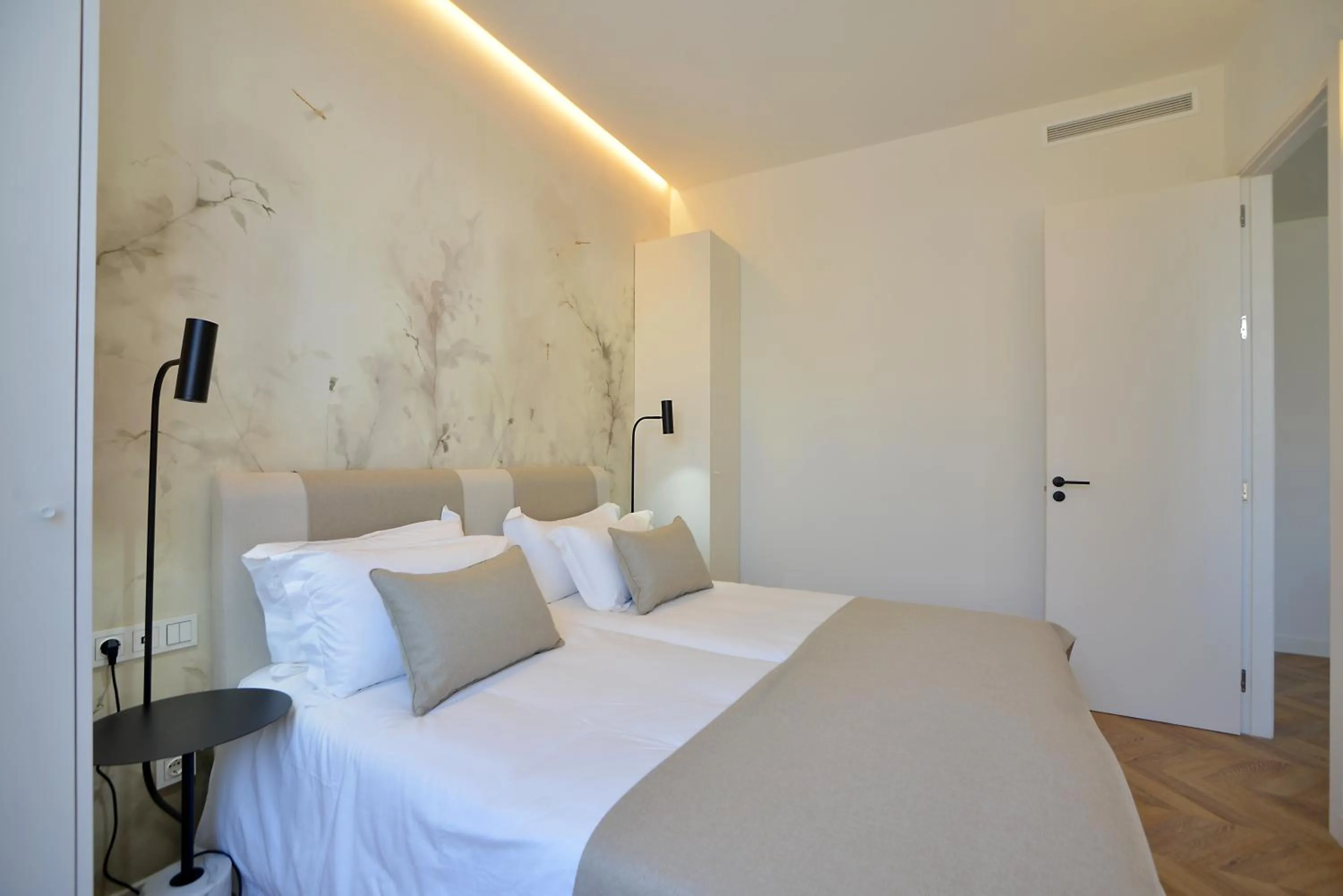 Bedroom, Bed in Plaza Mina Suites - Adults Recommended by Luxury Suites Cadiz