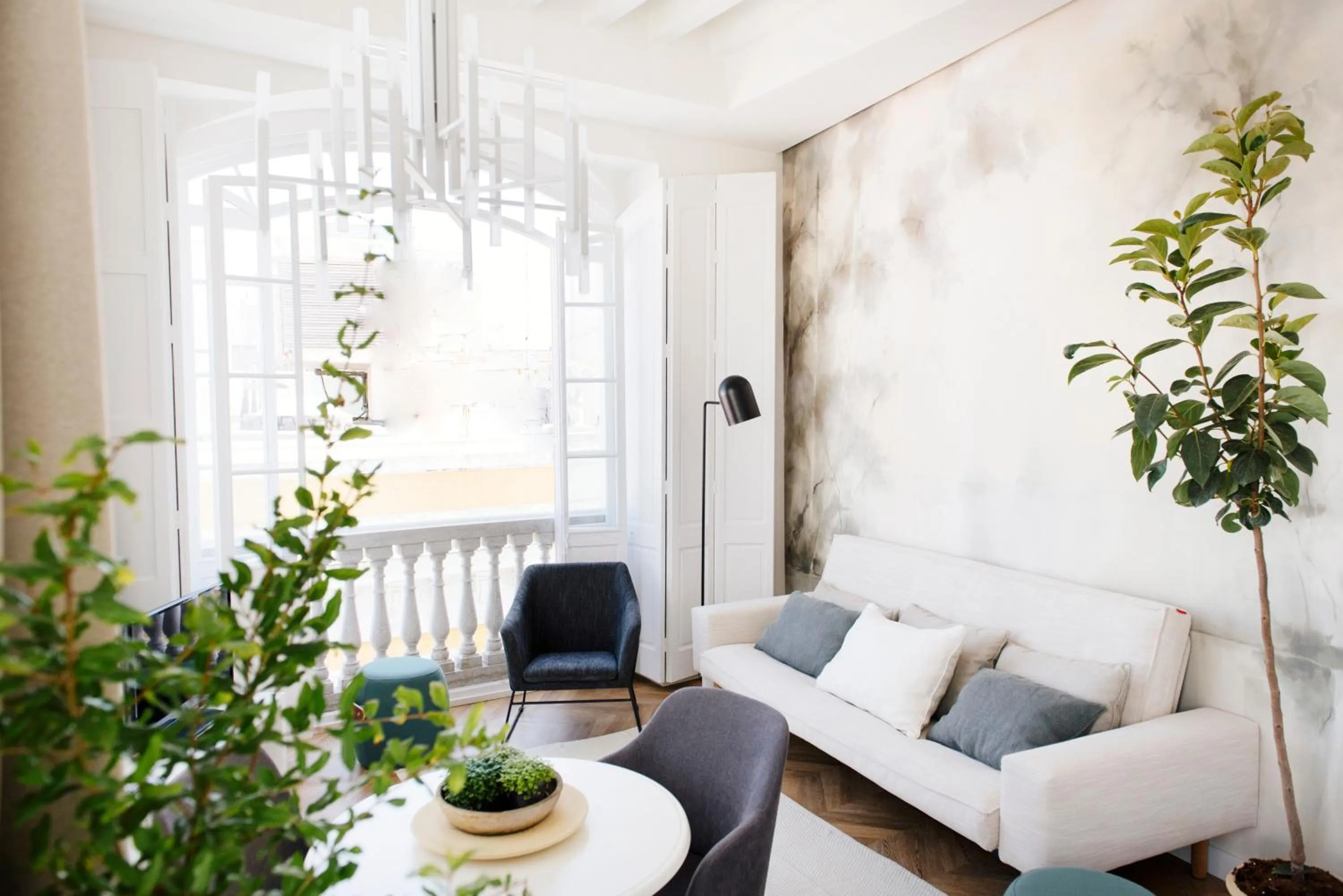 Decorative detail in Plaza Mina Suites - Adults Recommended by Luxury Suites Cadiz