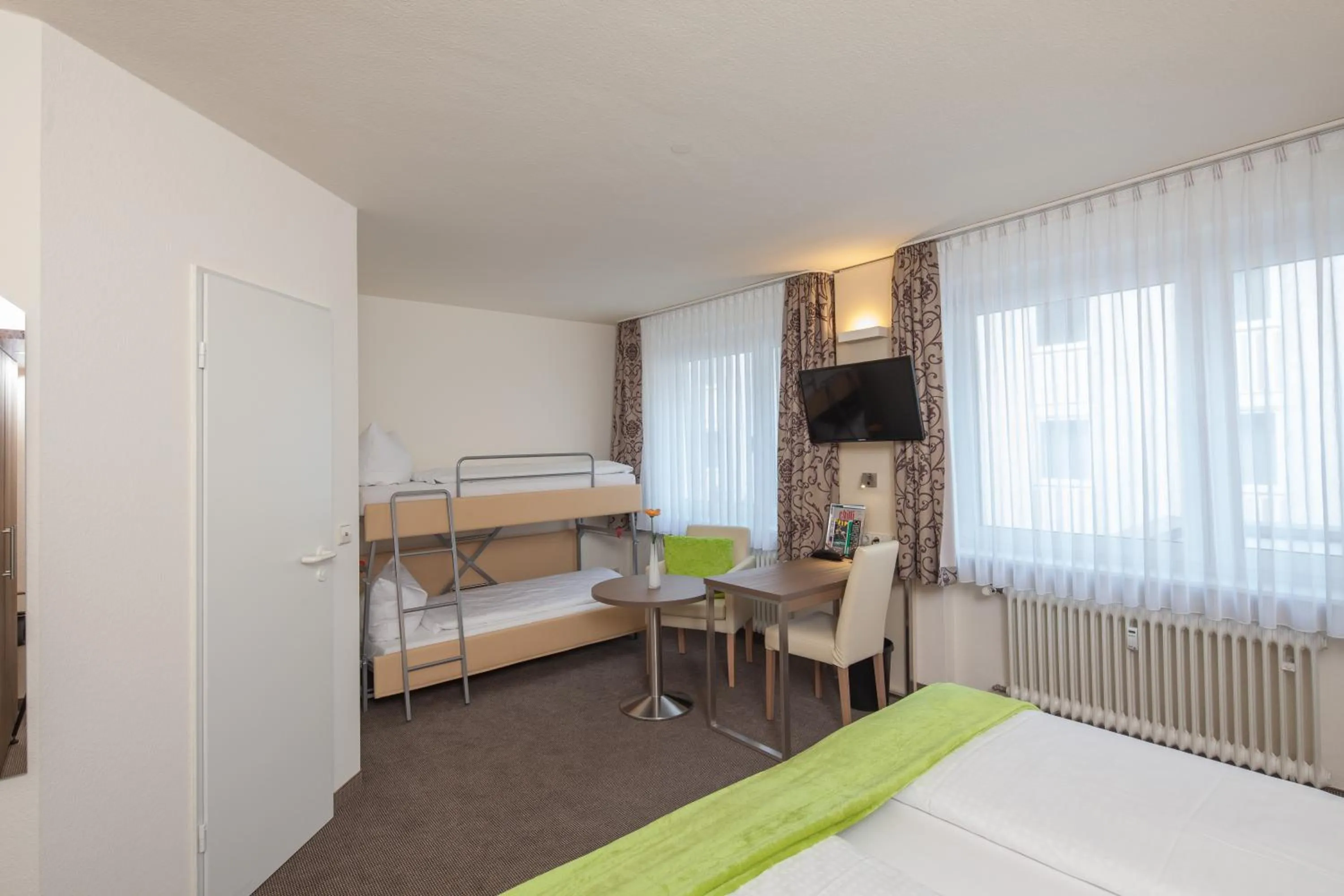 TV and multimedia, Bed in City Hotel Freiburg