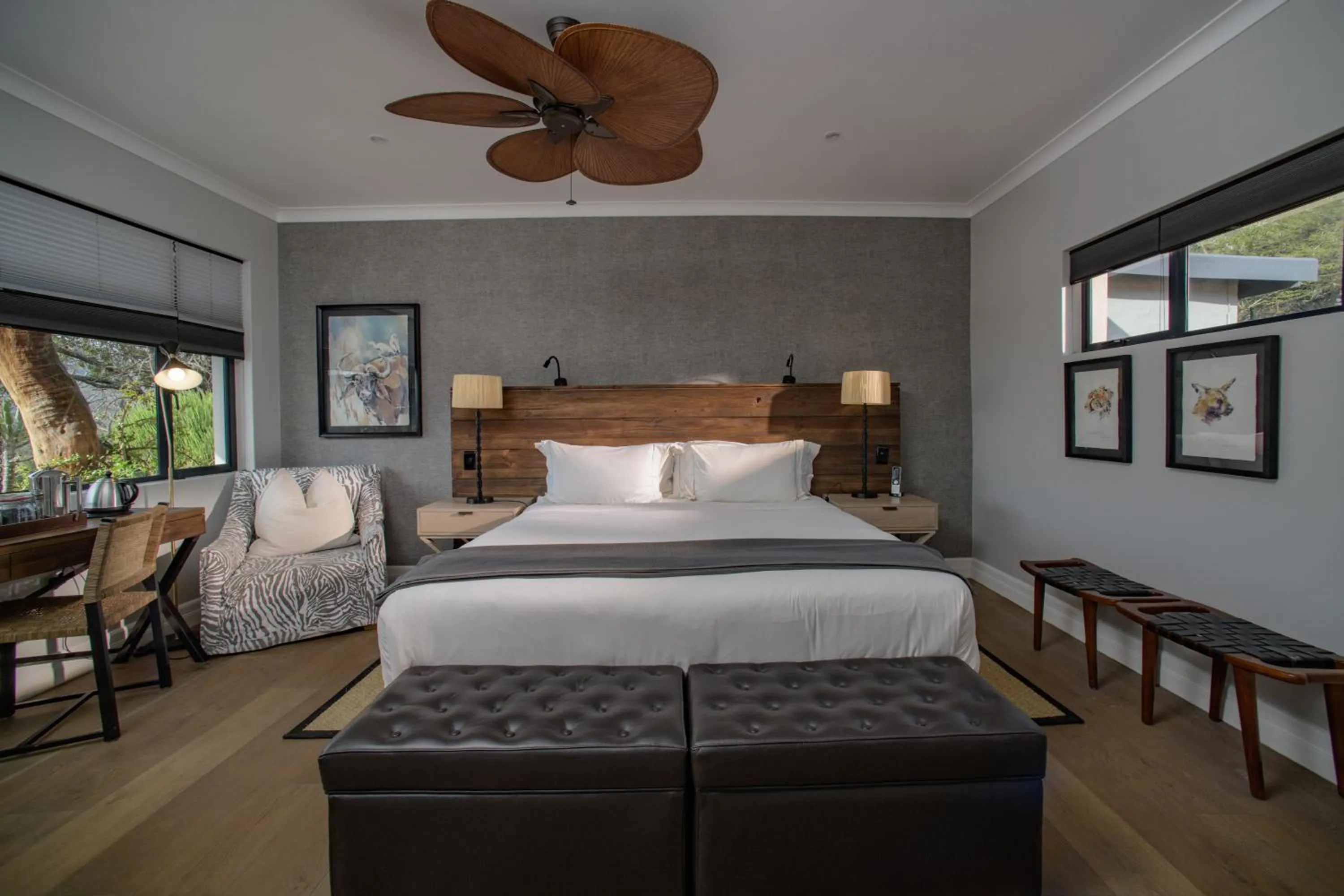 Bedroom, Bed in Valley Lodge - Babanango Game Reserve