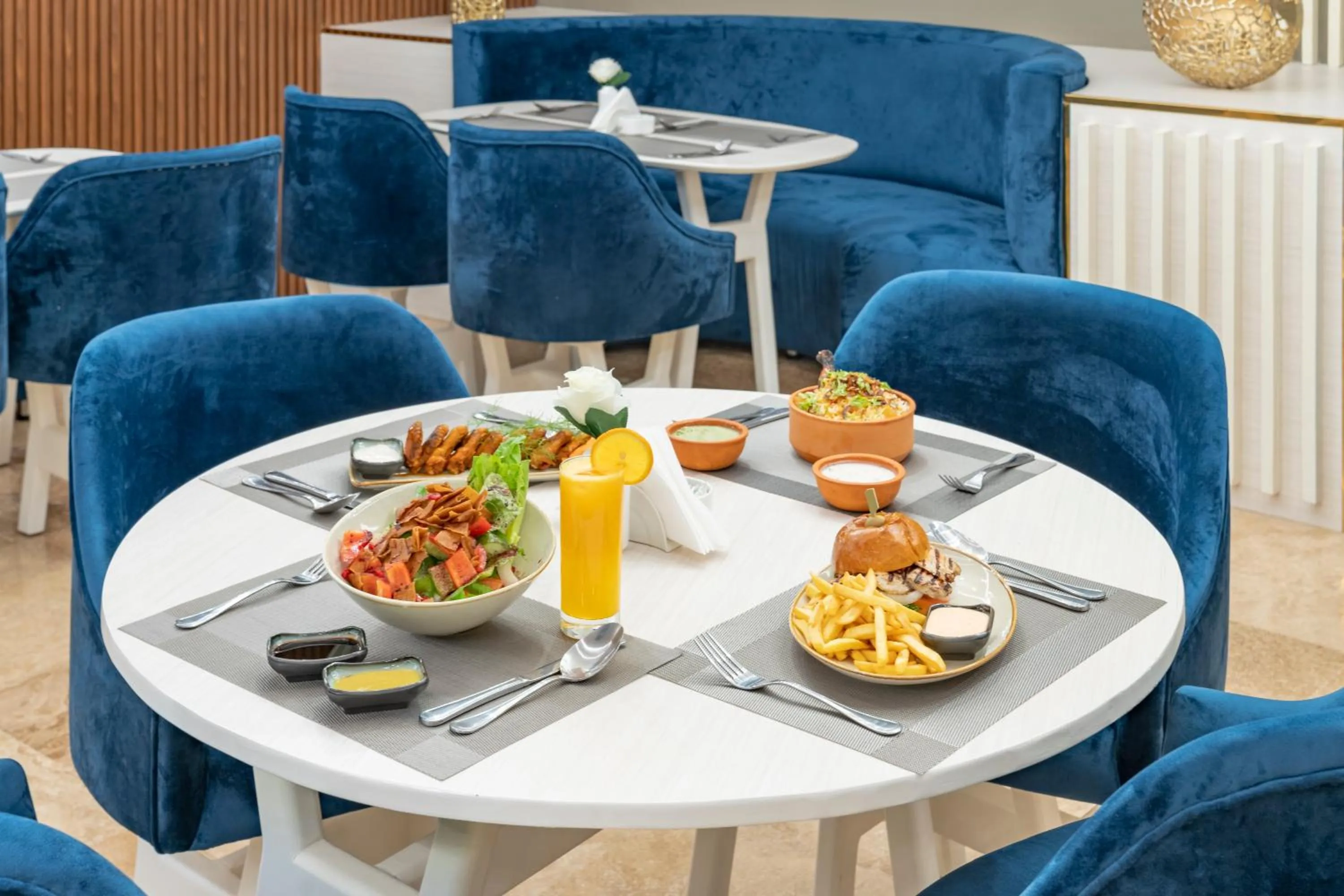 Restaurant/places to eat in Citadines Al Ghubrah Muscat