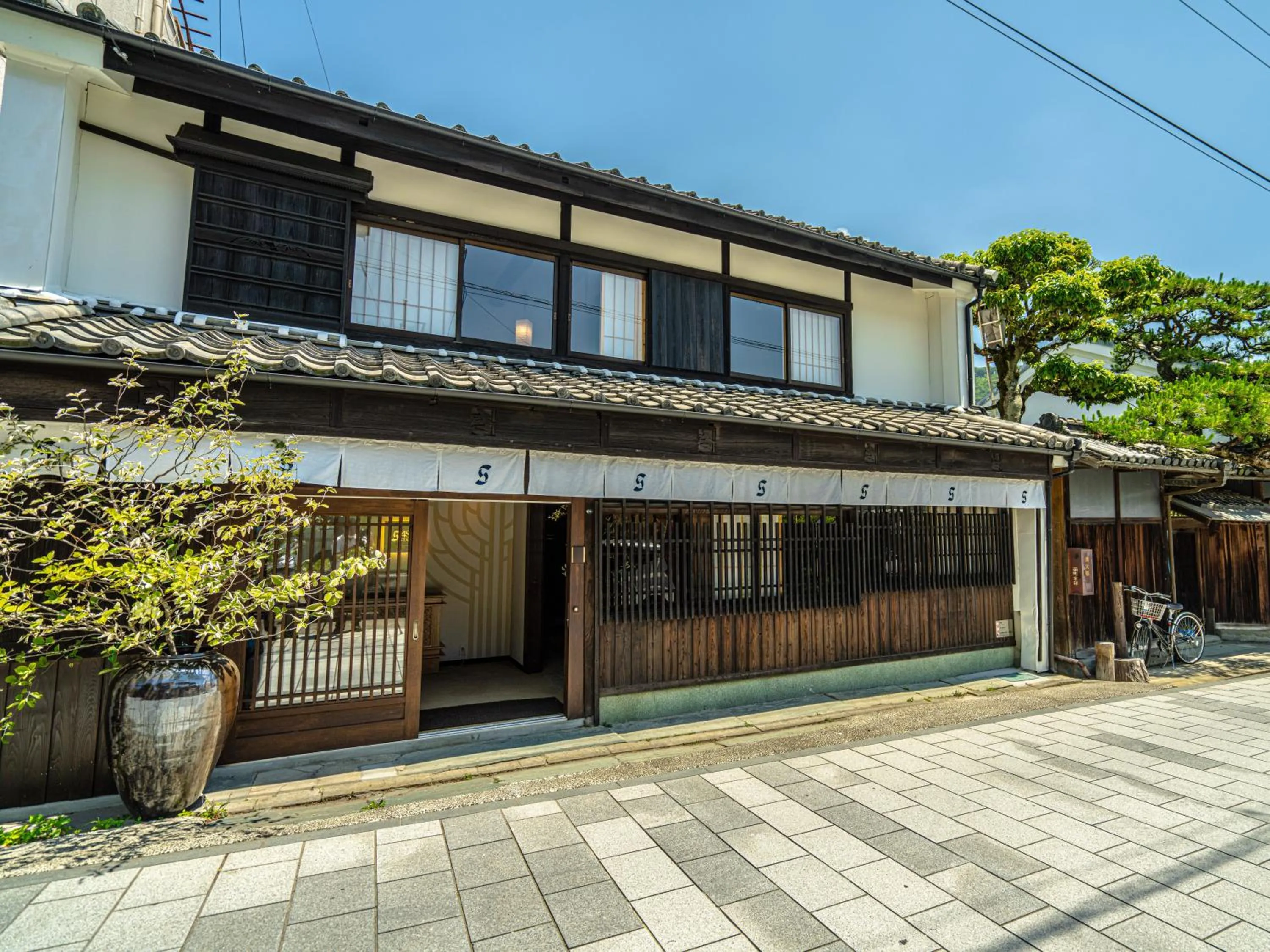 Property building in 4S STAY Awaikeda Honmachi Street