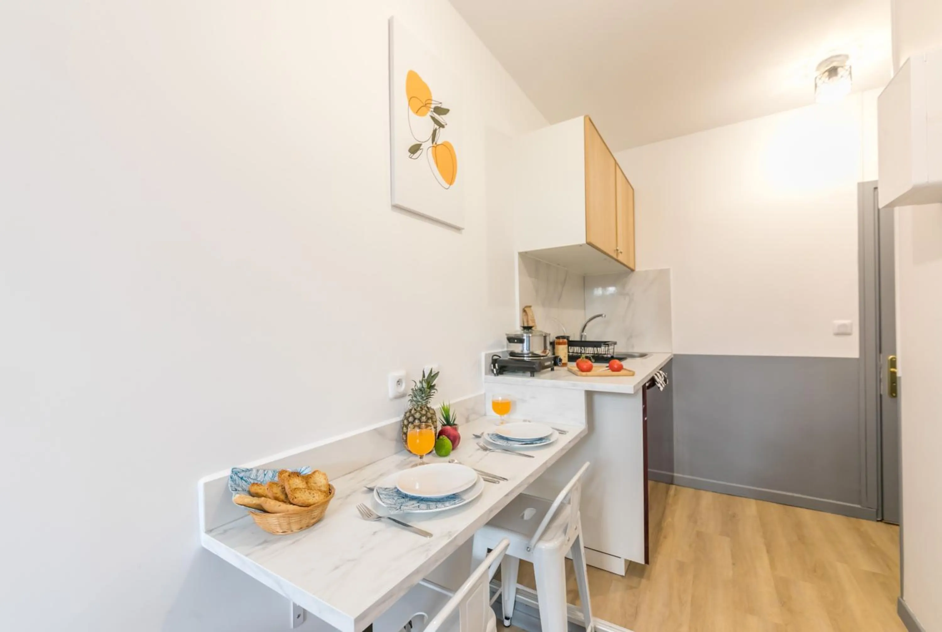 Communal kitchen in WS Tour Eiffel - Saint-Charles