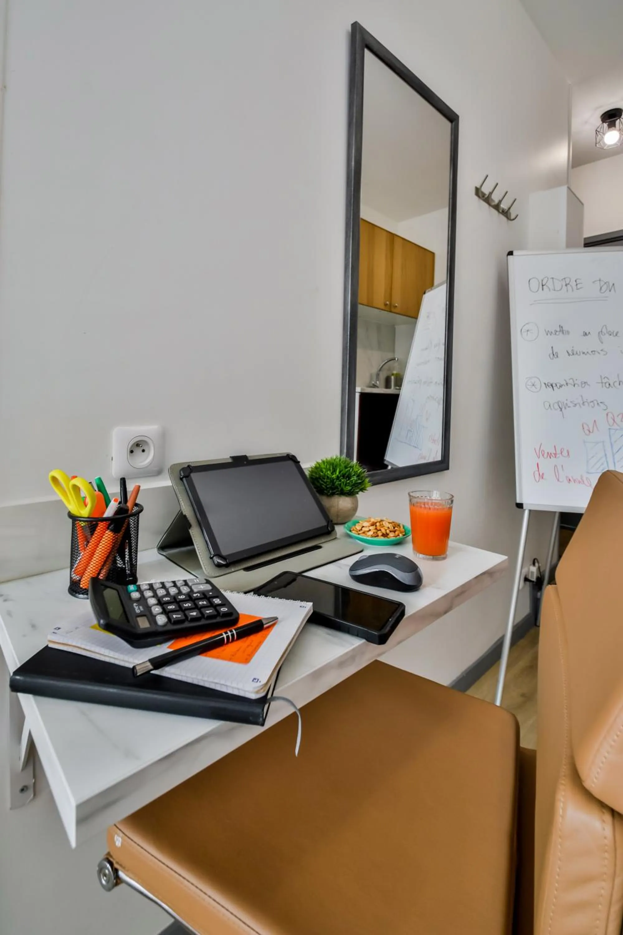 Seating area in WS Tour Eiffel - Saint-Charles