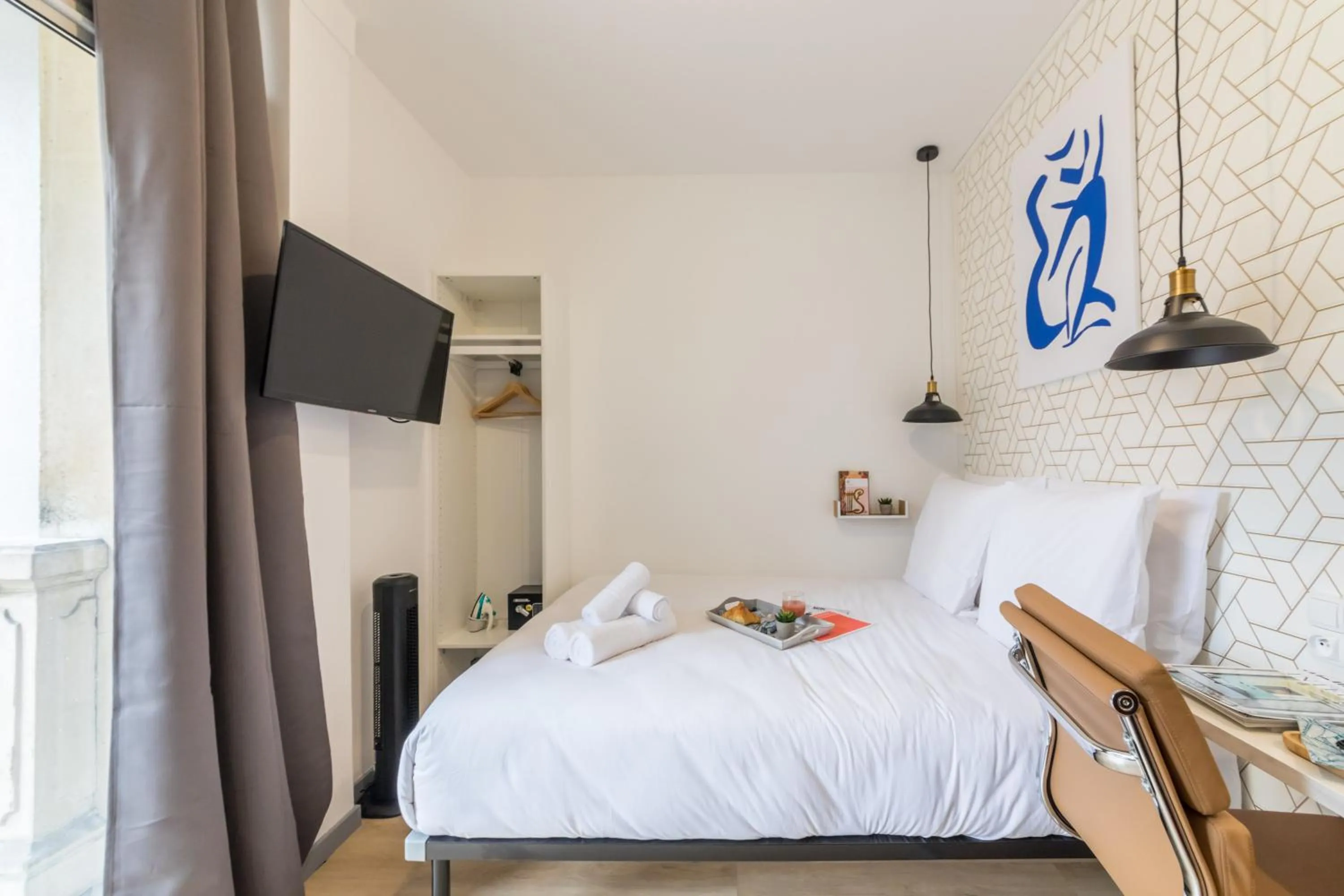 Bedroom, Bed in WS Tour Eiffel - Saint-Charles