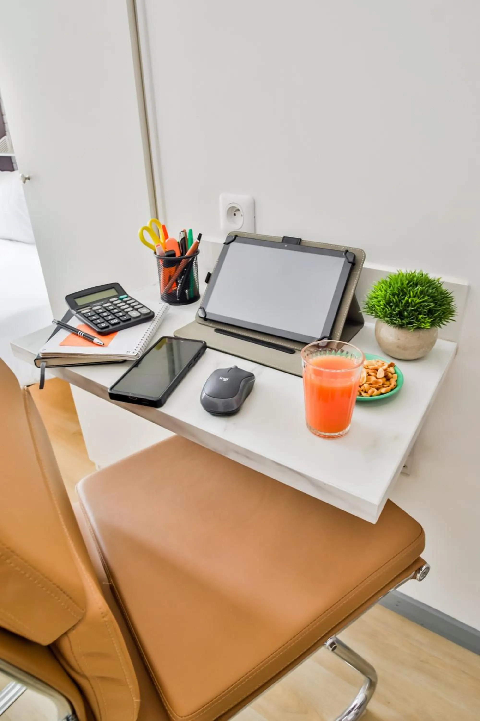 Seating area in WS Tour Eiffel - Saint-Charles