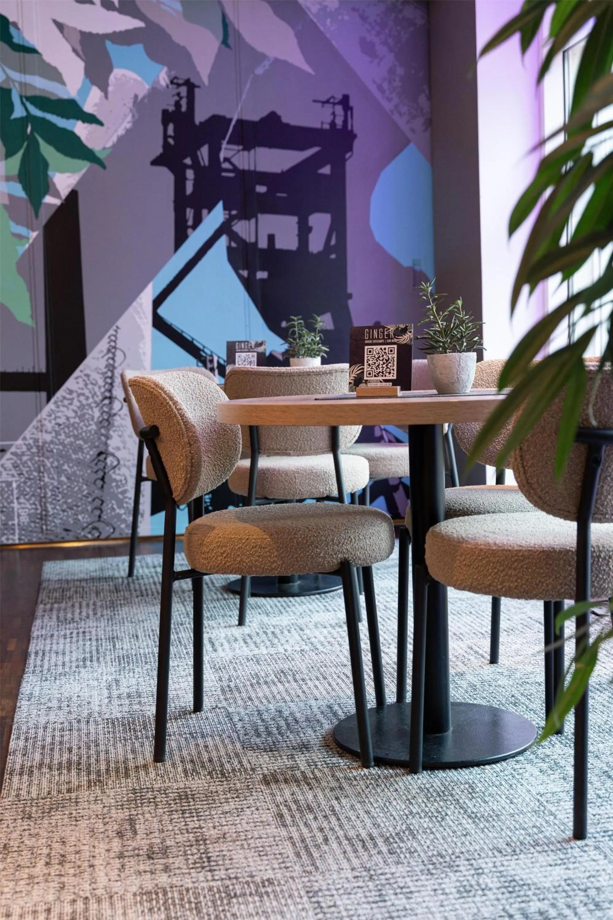 Lounge or bar in Radisson Blu Hotel Dortmund