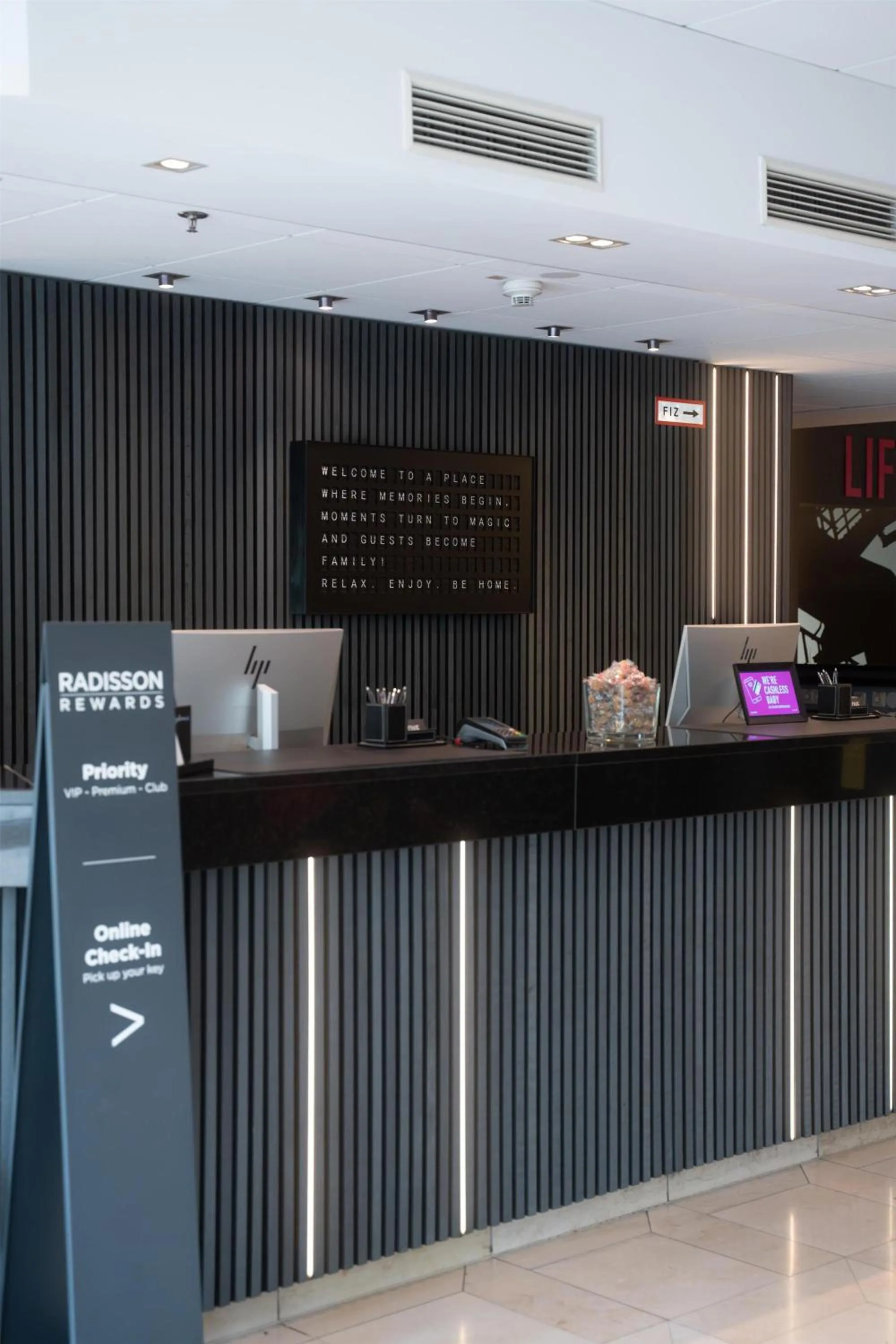 Lobby or reception in Radisson Blu Hotel Dortmund