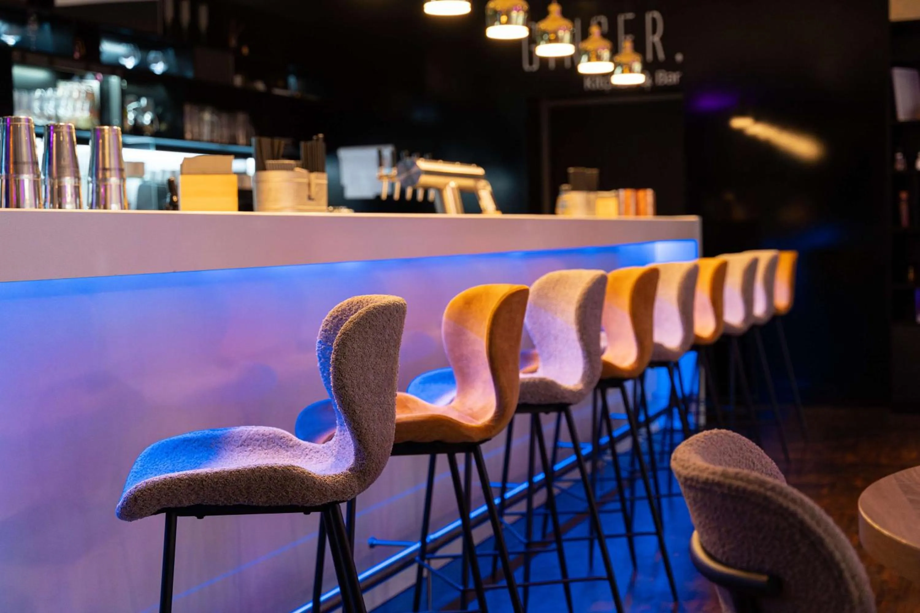 Lounge or bar in Radisson Blu Hotel Dortmund