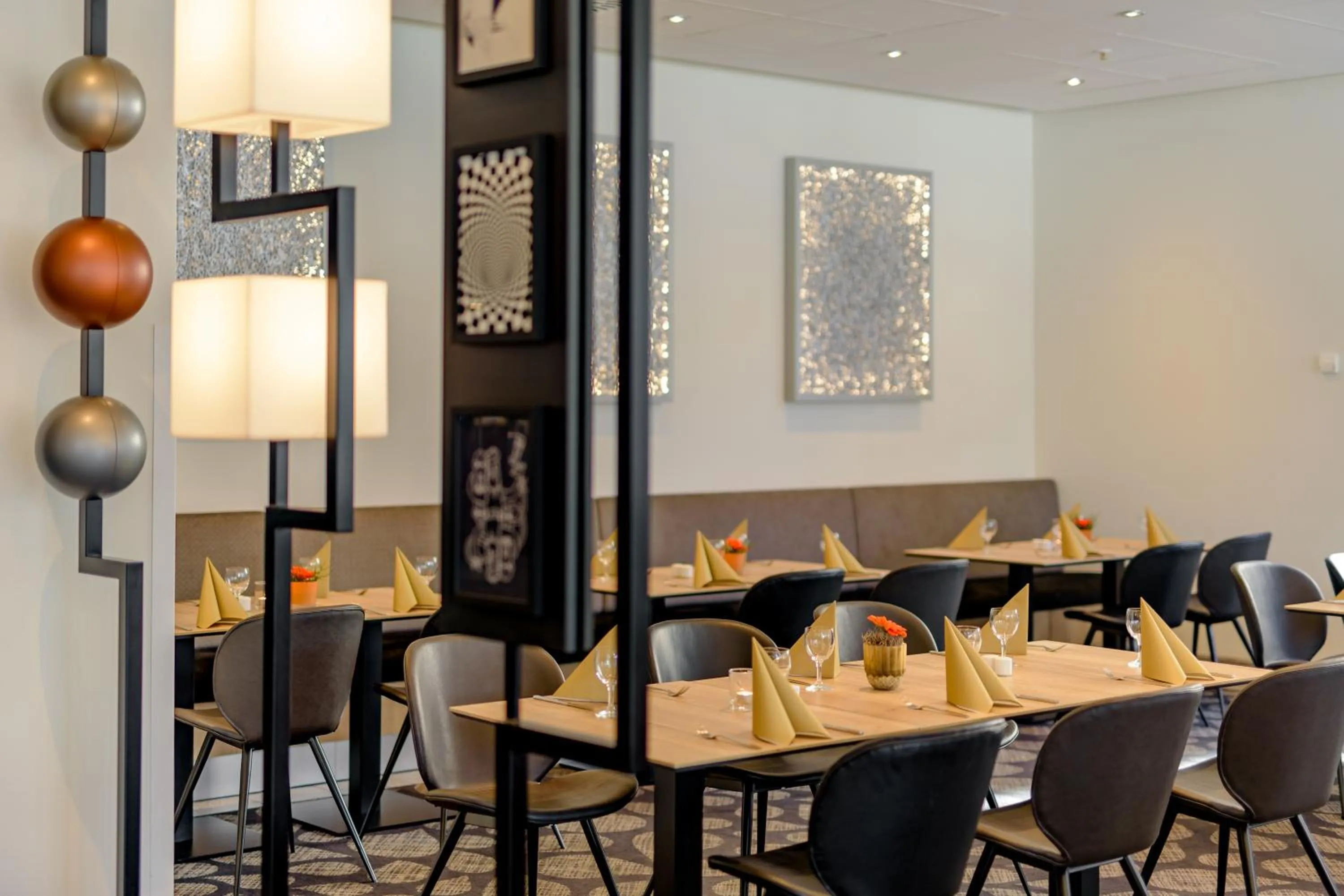 Restaurant/places to eat in Mercure Hotel Bochum City